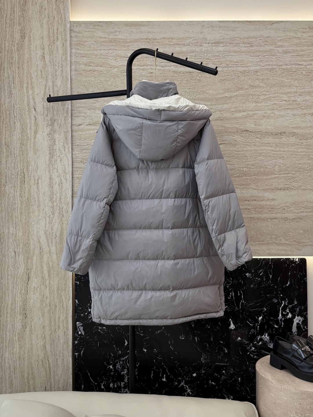 M860#新款羽绒服⚠️。
BC 90% 白鹅绒 精工制作 保暖白鹅绒 羽绒服  浅灰色 黑色 38/4
