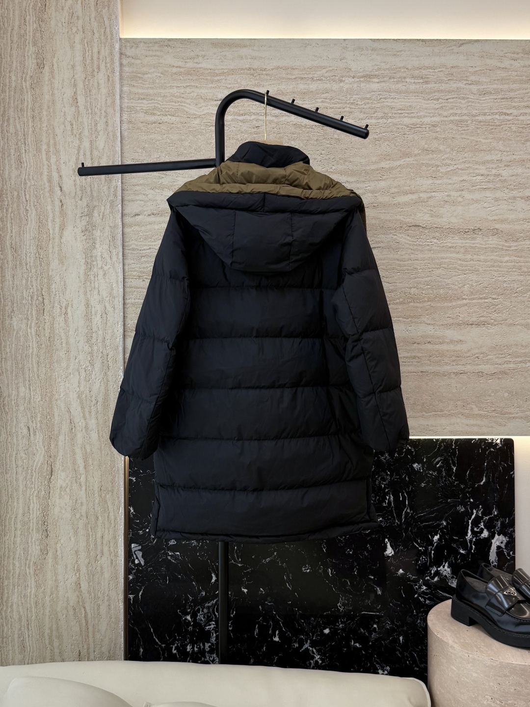 M860#新款羽绒服⚠️。
BC 90% 白鹅绒 精工制作 保暖白鹅绒 羽绒服  浅灰色 黑色 38/4
