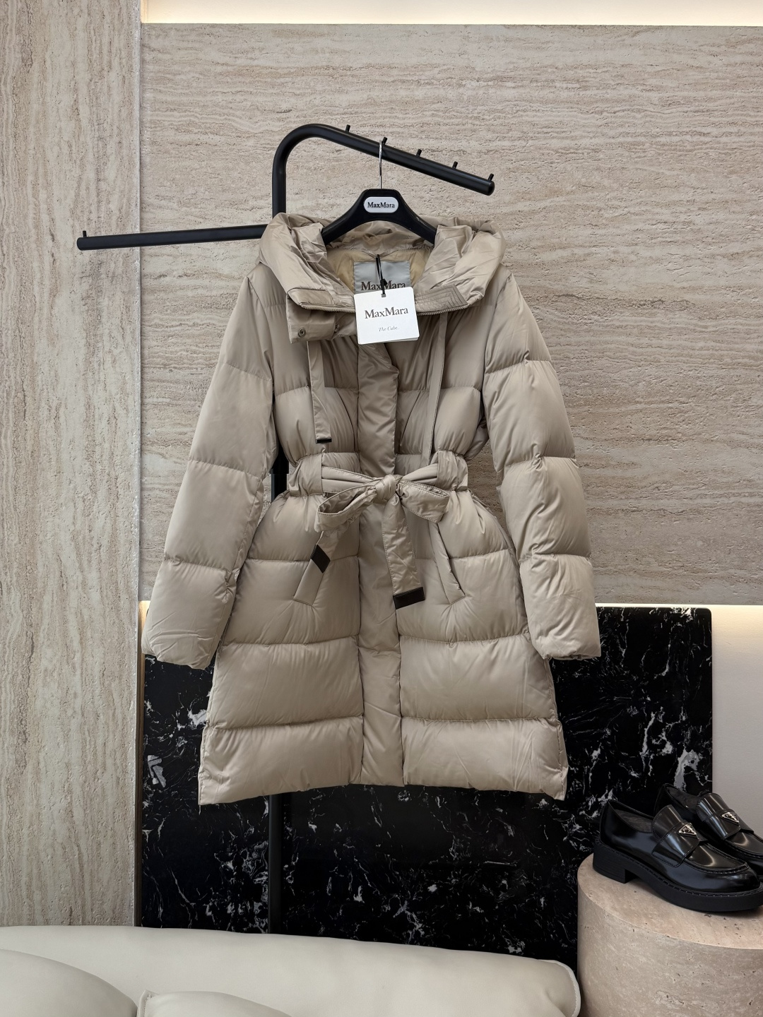 NO:495851,New down jacket with dust bag 8117# Max mara slim style 90 white goose down jacket long slim style black champagne color brown S-XL, down jacket, alexander wang19860909配防尘袋8117#新款羽绒服 Max mara 修身款 90白鹅绒 长款 修身羽绒服 黑色 香槟色 咖色 S-XL,,down jacket,alexander wang,Women's clothing