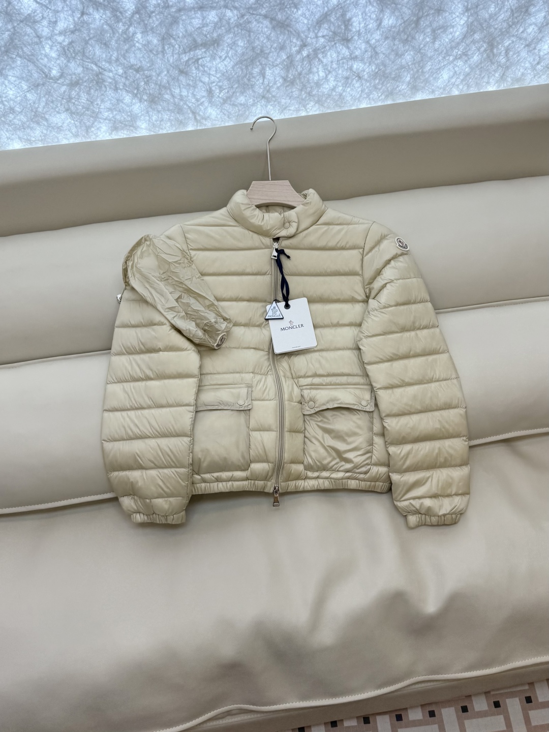 MN5016#新款羽绒服。Moncler 爆款 收纳袋装 轻薄90% 白鹅绒羽绒服 五色 1-2-3-4