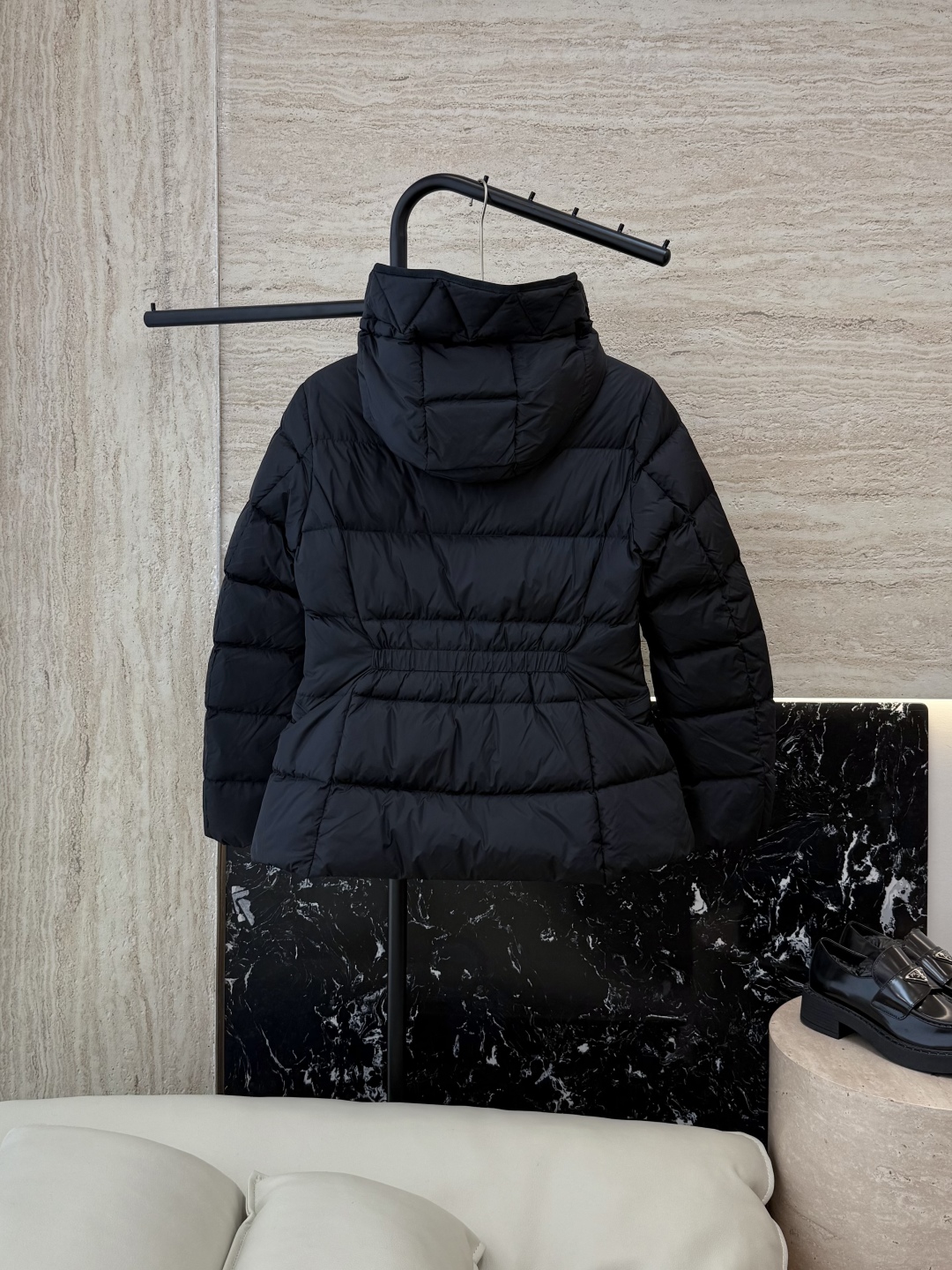 MN5017#新款羽绒服。Moncler 跑量款 爆款 90% 白鹅绒 羽绒服短款 白色 黑色 浅灰色 