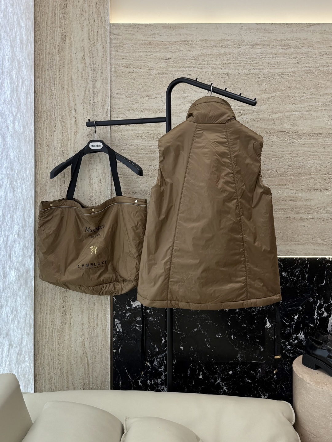 M696#新款驼绒服⚠️💕Max拉链款 48% 骆驼绒 4%桑蚕丝 进口面料 骆驼绒棉服 马甲 藏青色 