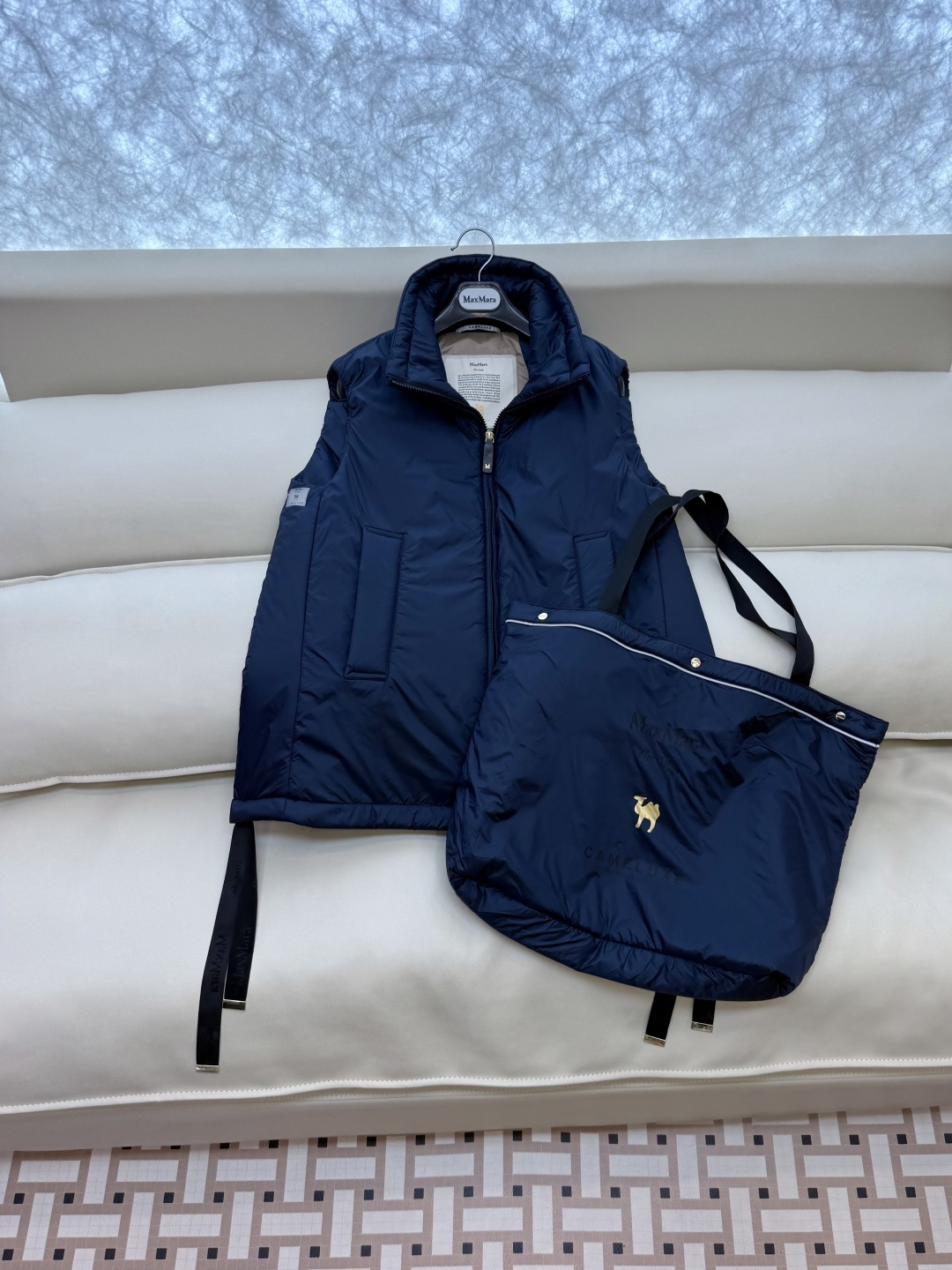 M696#新款驼绒服⚠️💕Max拉链款 48% 骆驼绒 4%桑蚕丝 进口面料 骆驼绒棉服 马甲 藏青色 