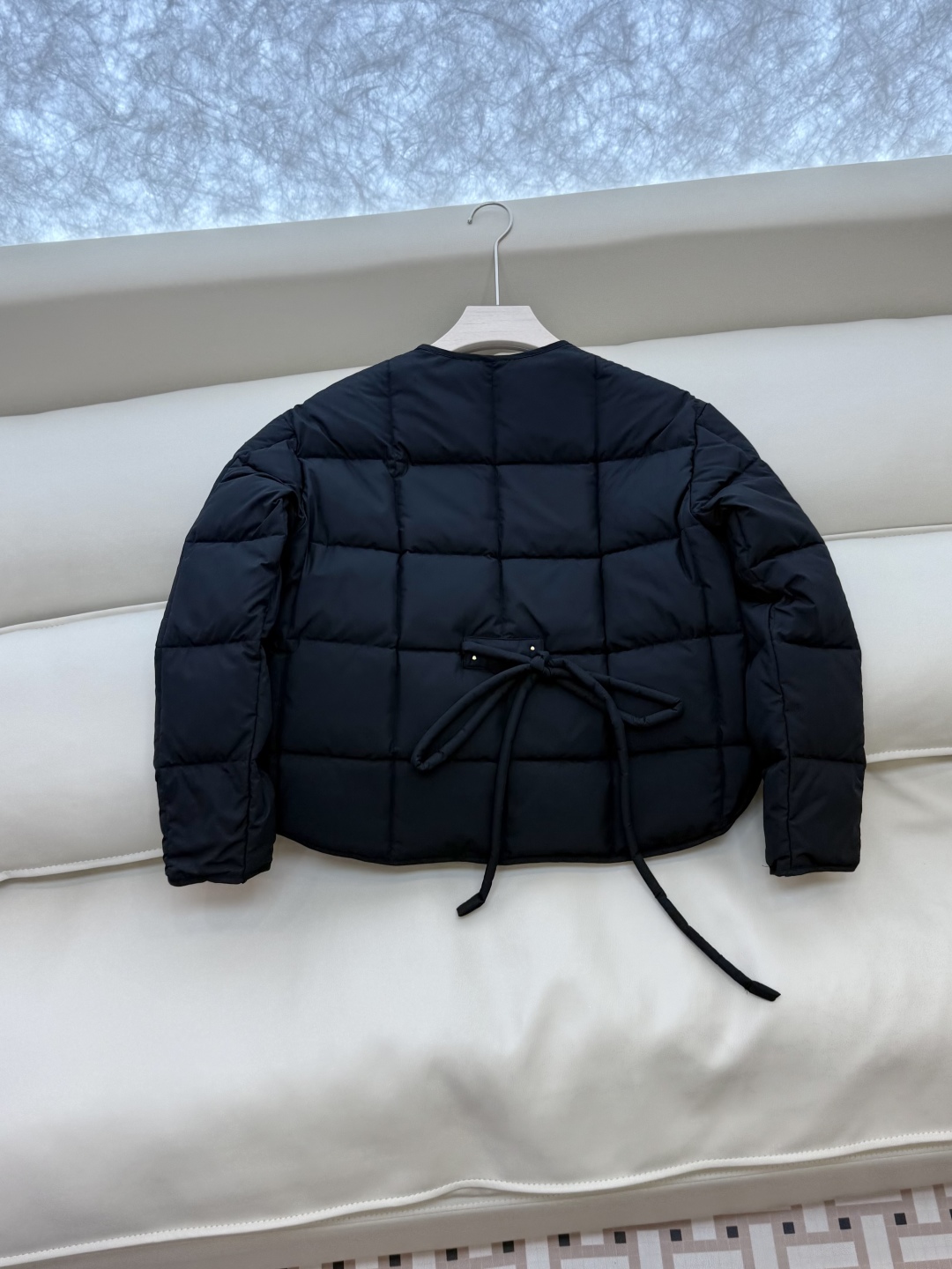 MN5019#新款羽绒服。Moncler 跑量款 爆款 90% 白鹅绒 羽绒服短款 黑色 米白色 0-1