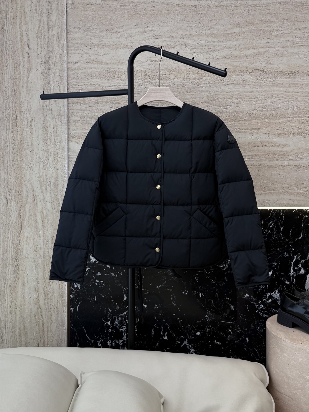 MN5019#新款羽绒服。Moncler 跑量款 爆款 90% 白鹅绒 羽绒服短款 黑色 米白色 0-1