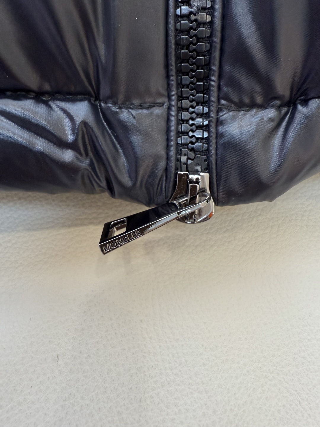 M296-M#新款羽绒服。Mon蒙口 顶级版 90%白鹅绒 玛雅经典款 羽绒服 黑色 米白色 薄荷绿 1