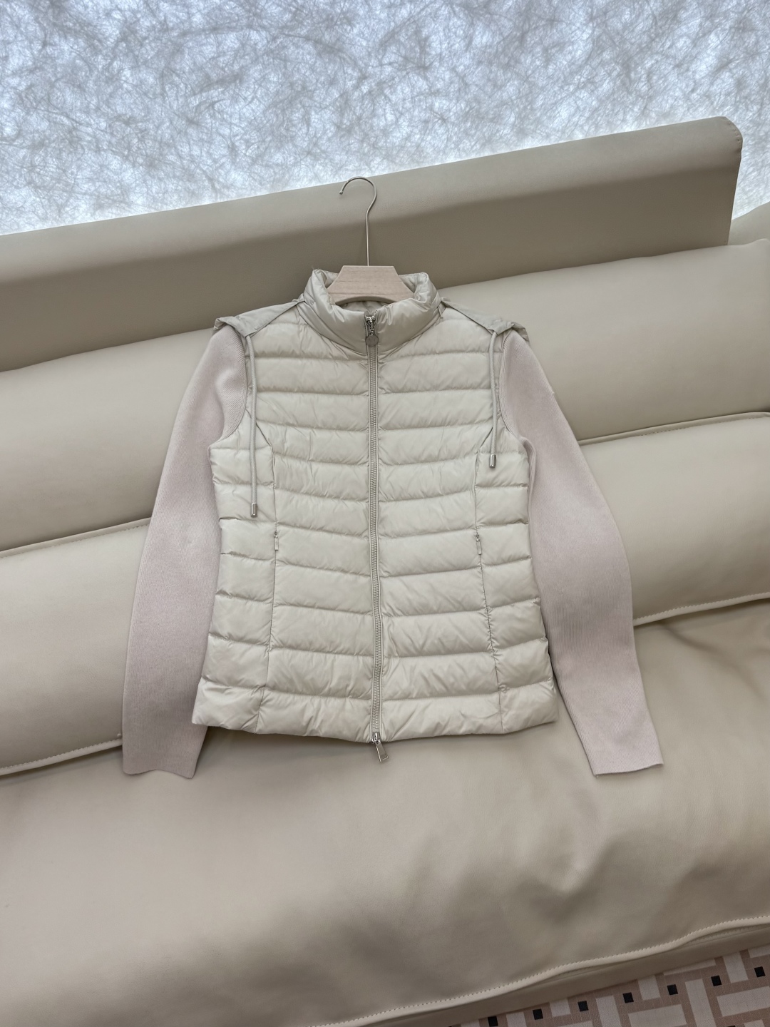 M406#新款羽绒服⚠️💕Mon蒙口 顶级版 100% 羊毛针织袖拼接 90% 白鹅绒 羽绒服 四色 1