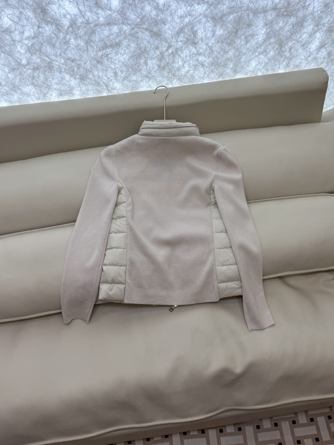 M406#新款羽绒服⚠️💕Mon蒙口 顶级版 100% 羊毛针织袖拼接 90% 白鹅绒 羽绒服 四色 1