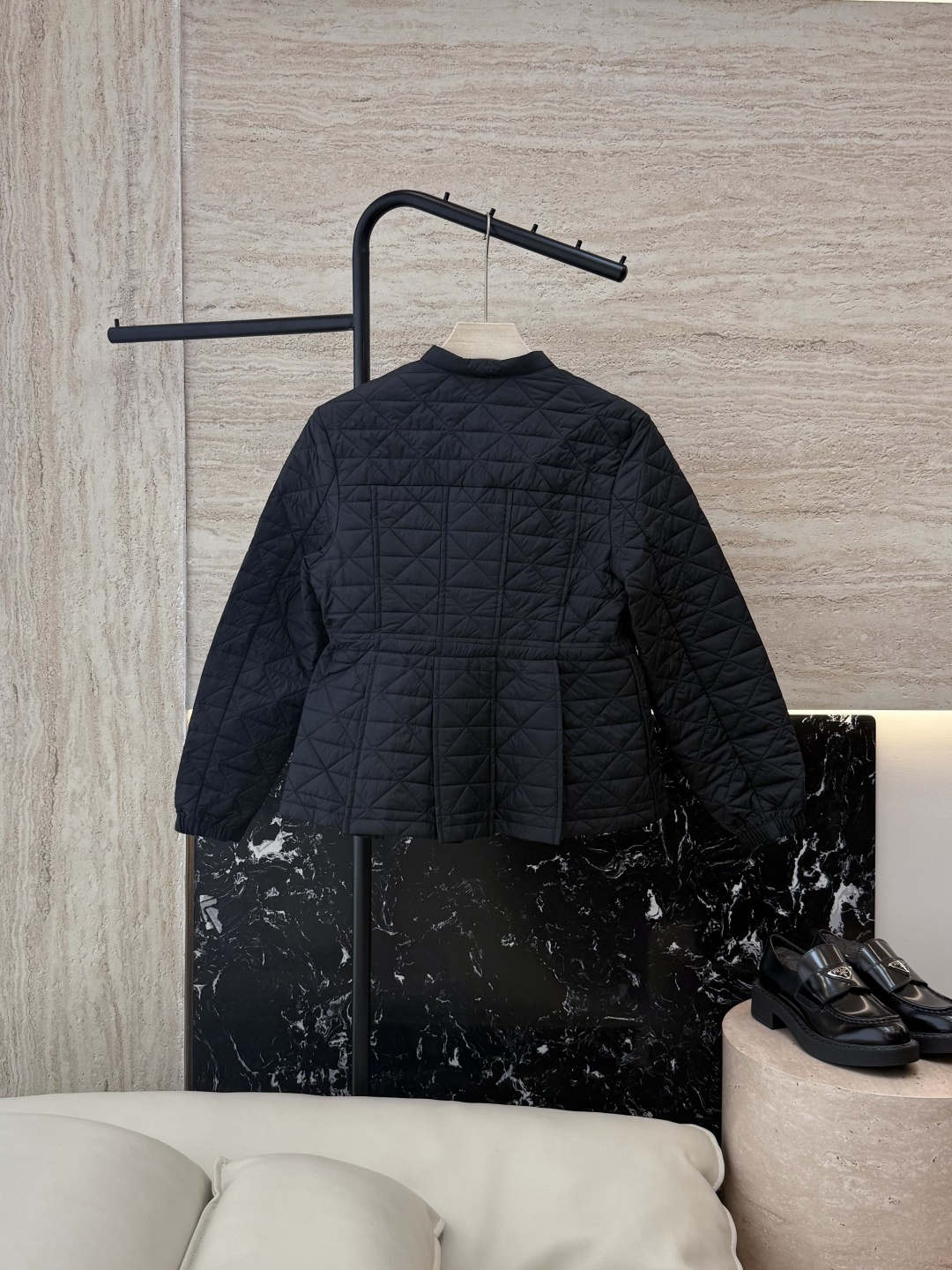 M408#新款棉衣⚠️💕Mon蒙口 顶级版 米字格短款 小裙摆 棉衣 黑色 米白色 1/2/3码