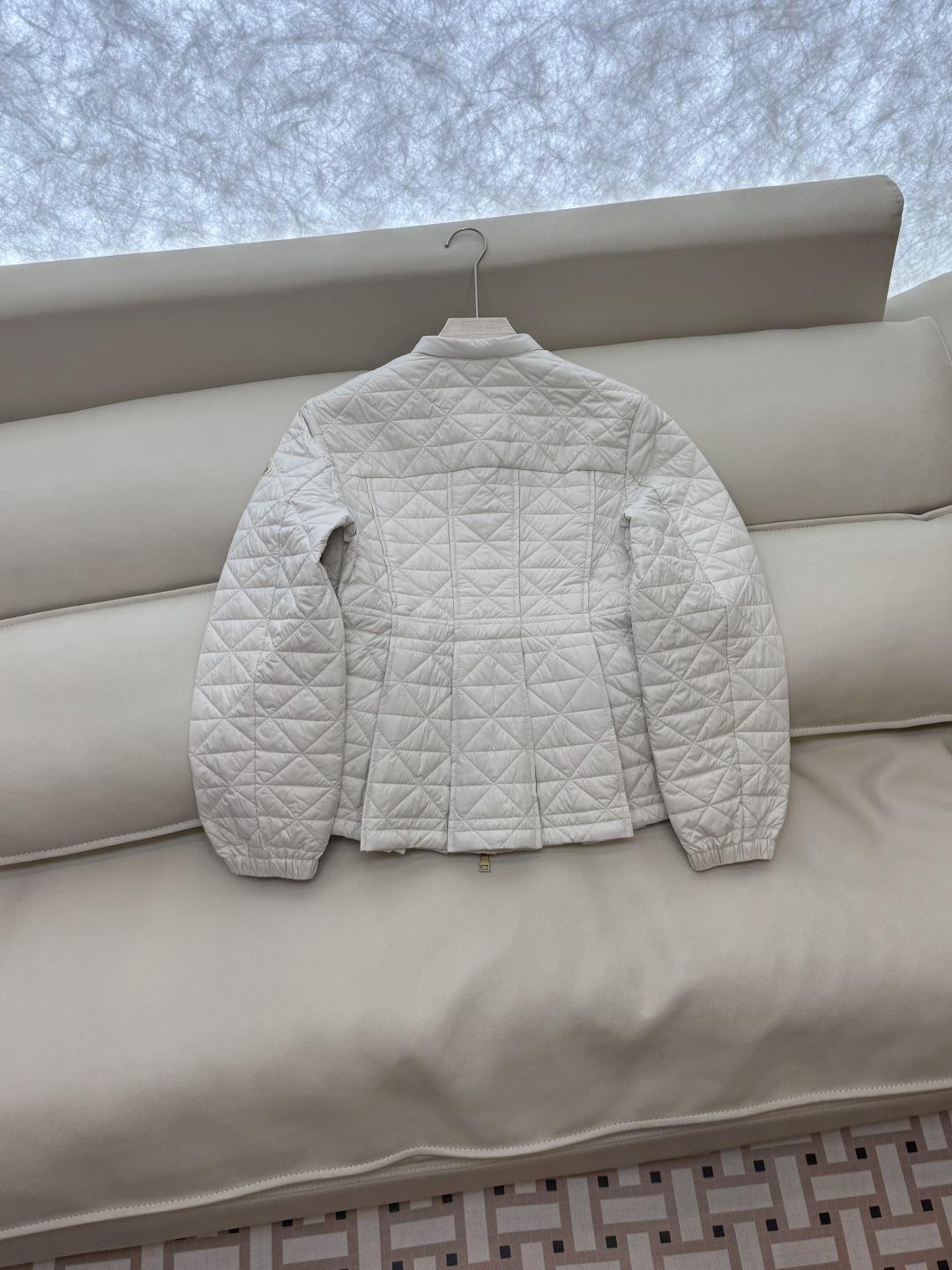 M408#新款棉衣⚠️💕Mon蒙口 顶级版 米字格短款 小裙摆 棉衣 黑色 米白色 1/2/3码