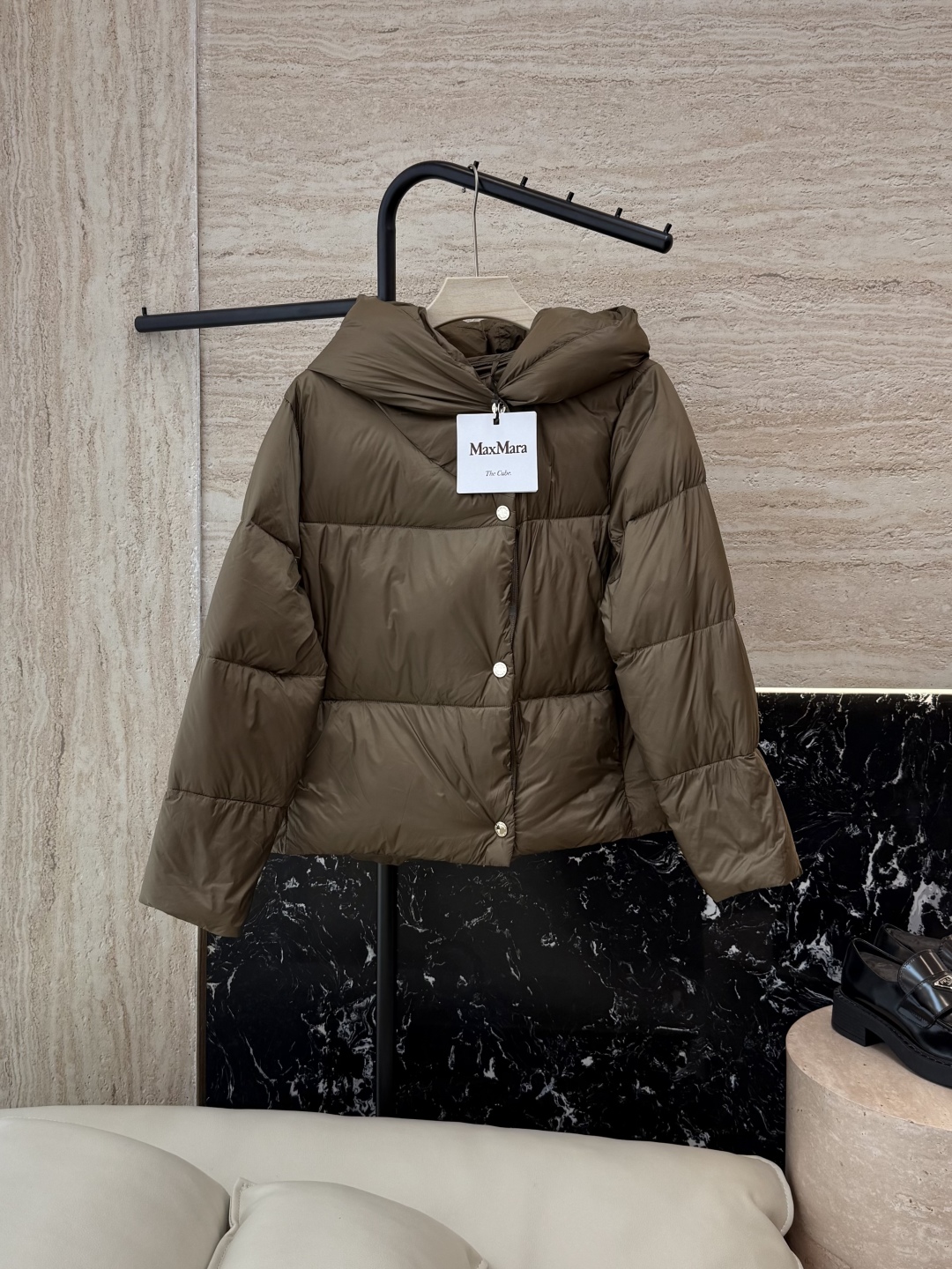 AH735#新款羽绒服⚠️💕Max mara 带帽 90% 白鹅绒 长袖短款羽绒服 黑色 灰色 咖色 3