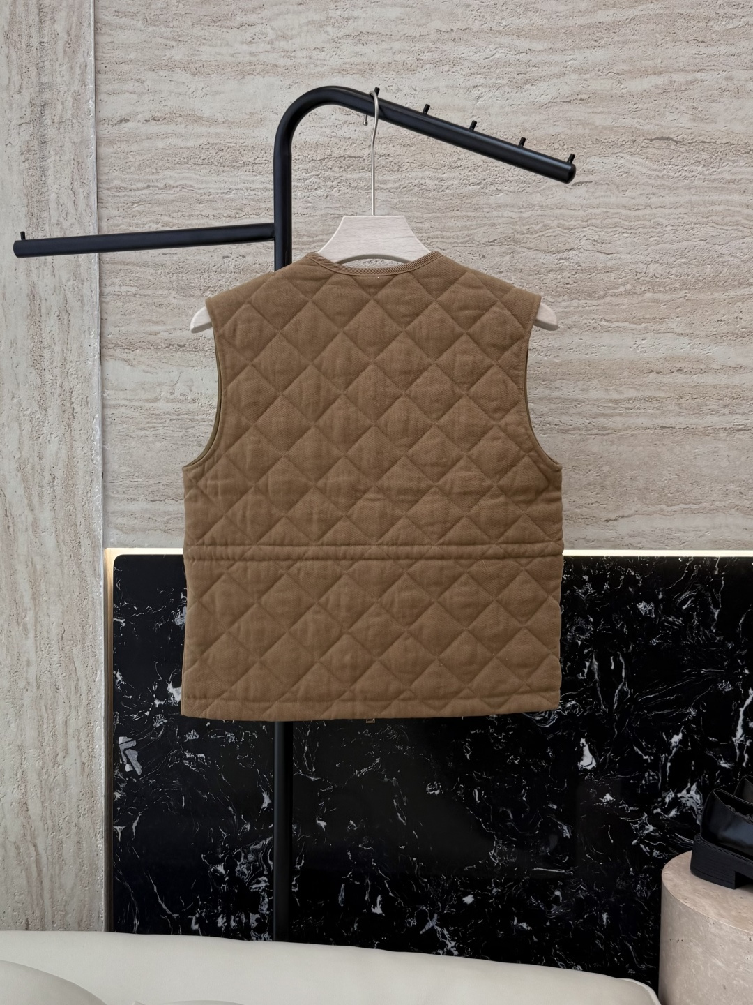 M413#新款棉服⚠️💕Mon 蒙口 顶级版 100% 亚麻棉 菱形格 夹棉 马甲棉衣 驼色 白色 1/