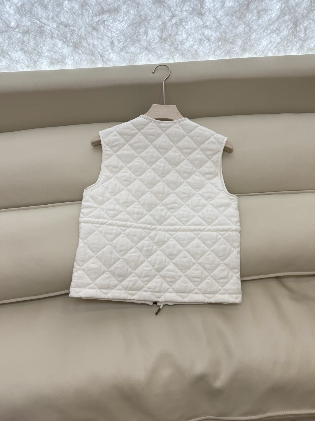 M413#新款棉服⚠️💕Mon 蒙口 顶级版 100% 亚麻棉 菱形格 夹棉 马甲棉衣 驼色 白色 1/