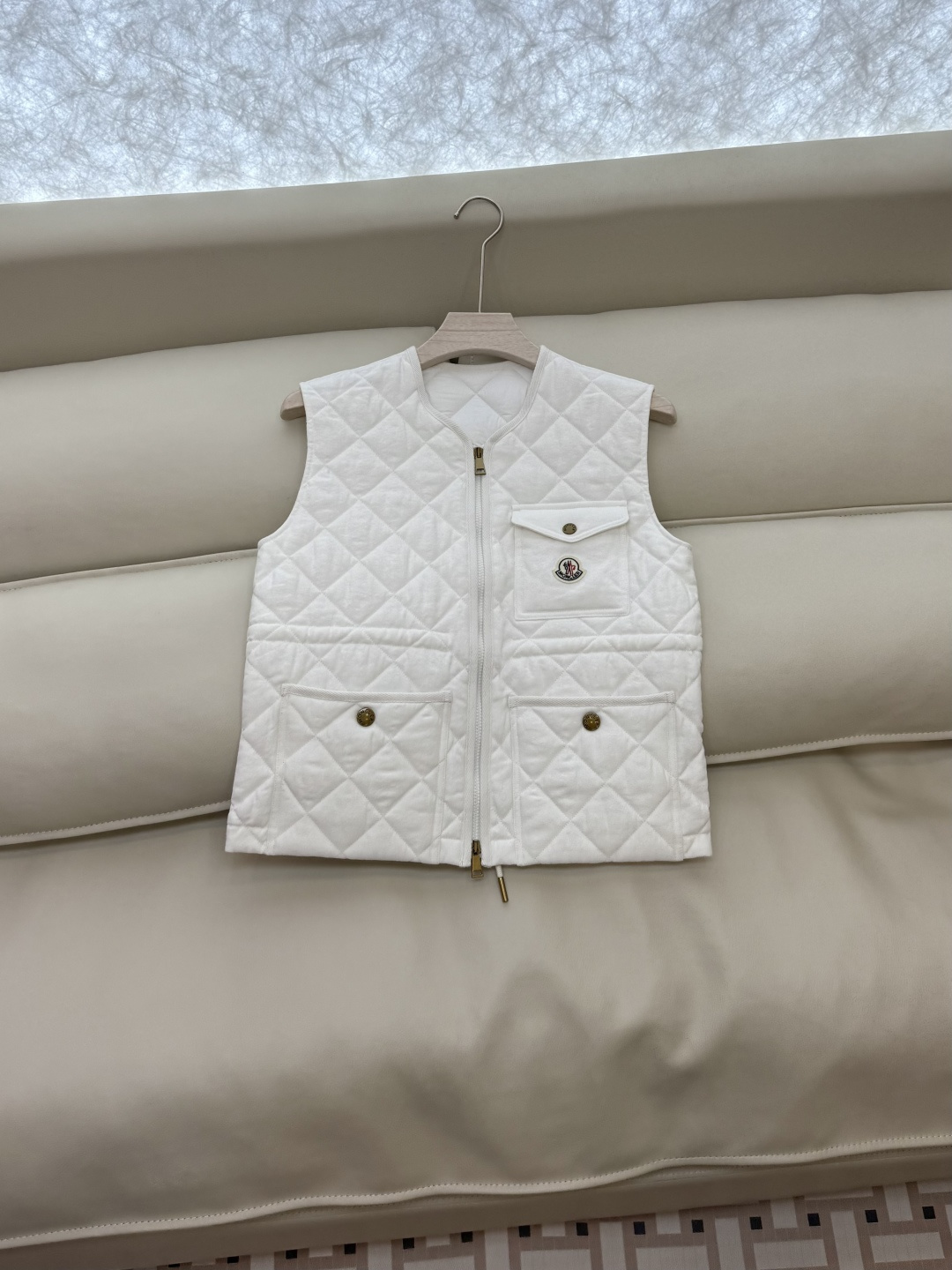 M413#新款棉服⚠️💕Mon 蒙口 顶级版 100% 亚麻棉 菱形格 夹棉 马甲棉衣 驼色 白色 1/