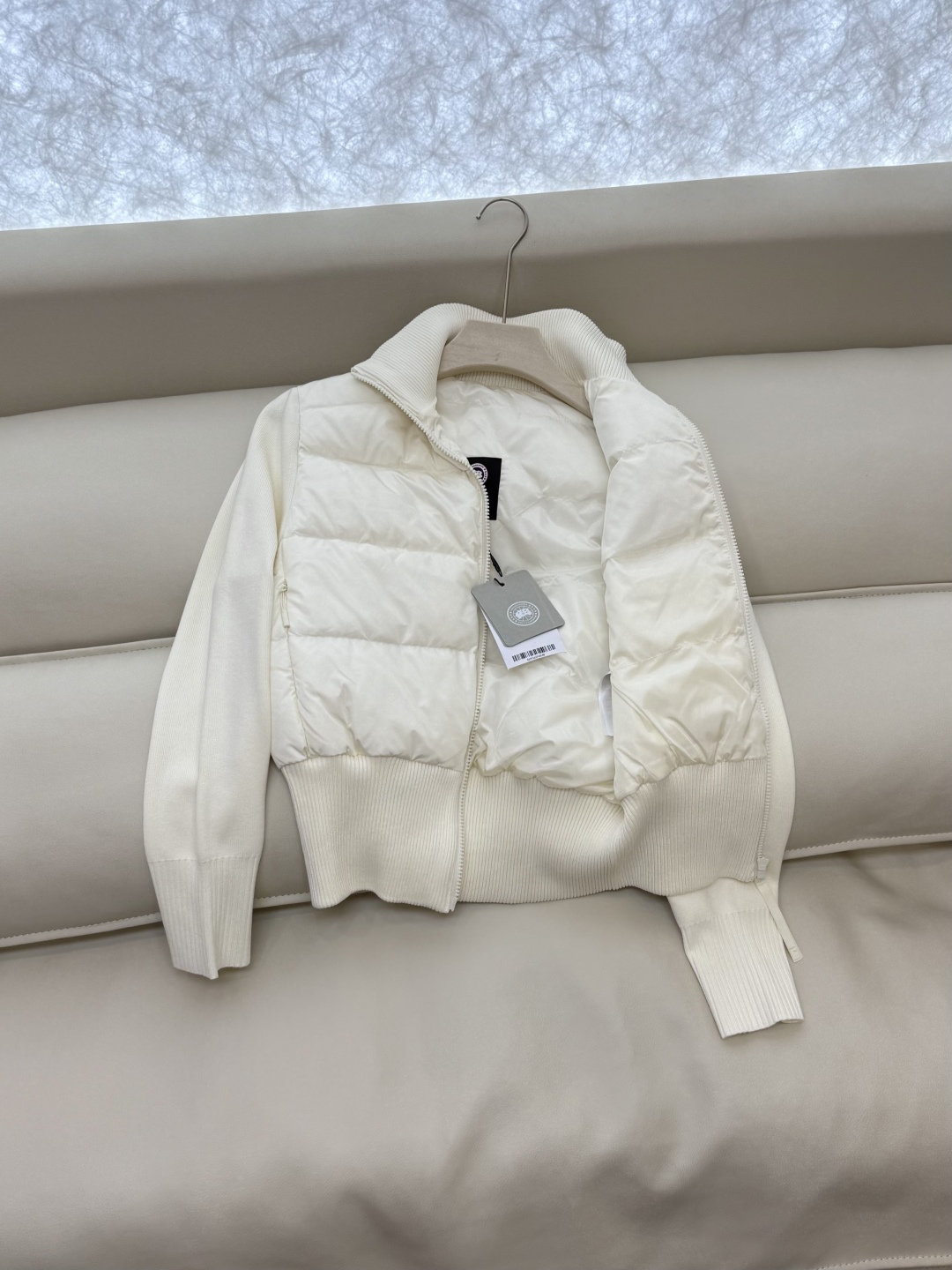 M2525#新款羽绒服⚠️💕Canada Goose 加拿大鹅 顶级版 90%白鸭绒 绵羊毛针织袖 拼接