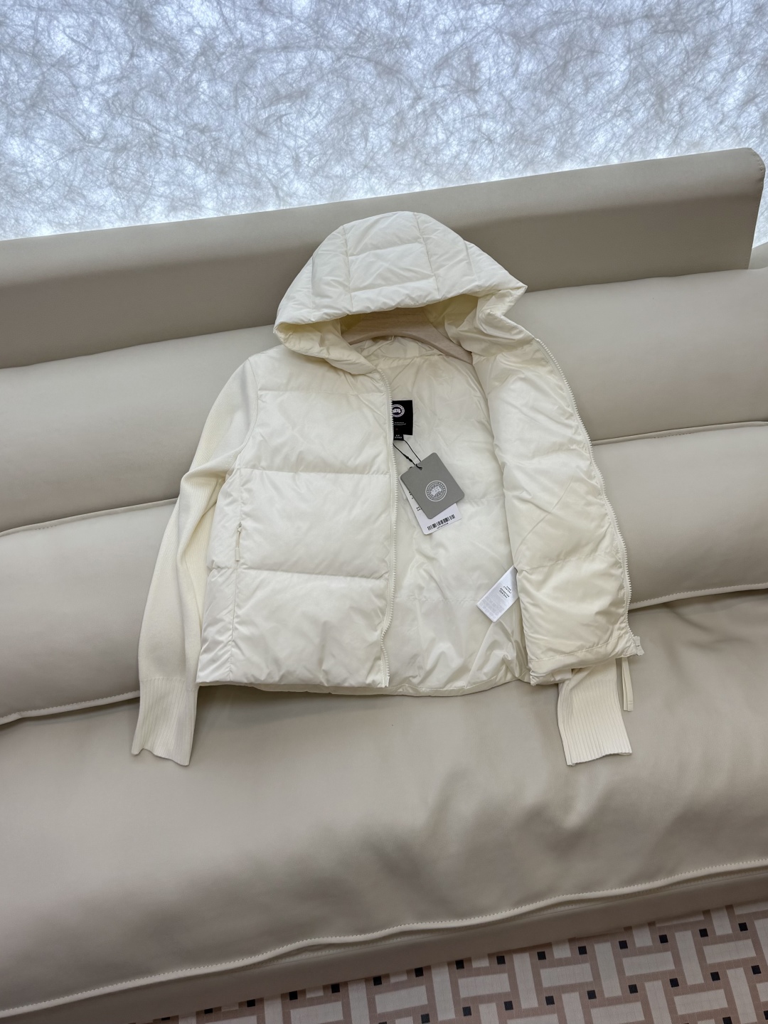 M2526#新款羽绒服⚠️💕Canada Goose 加拿大鹅 顶级版 90%白鸭绒 绵羊毛针织袖 拼接
