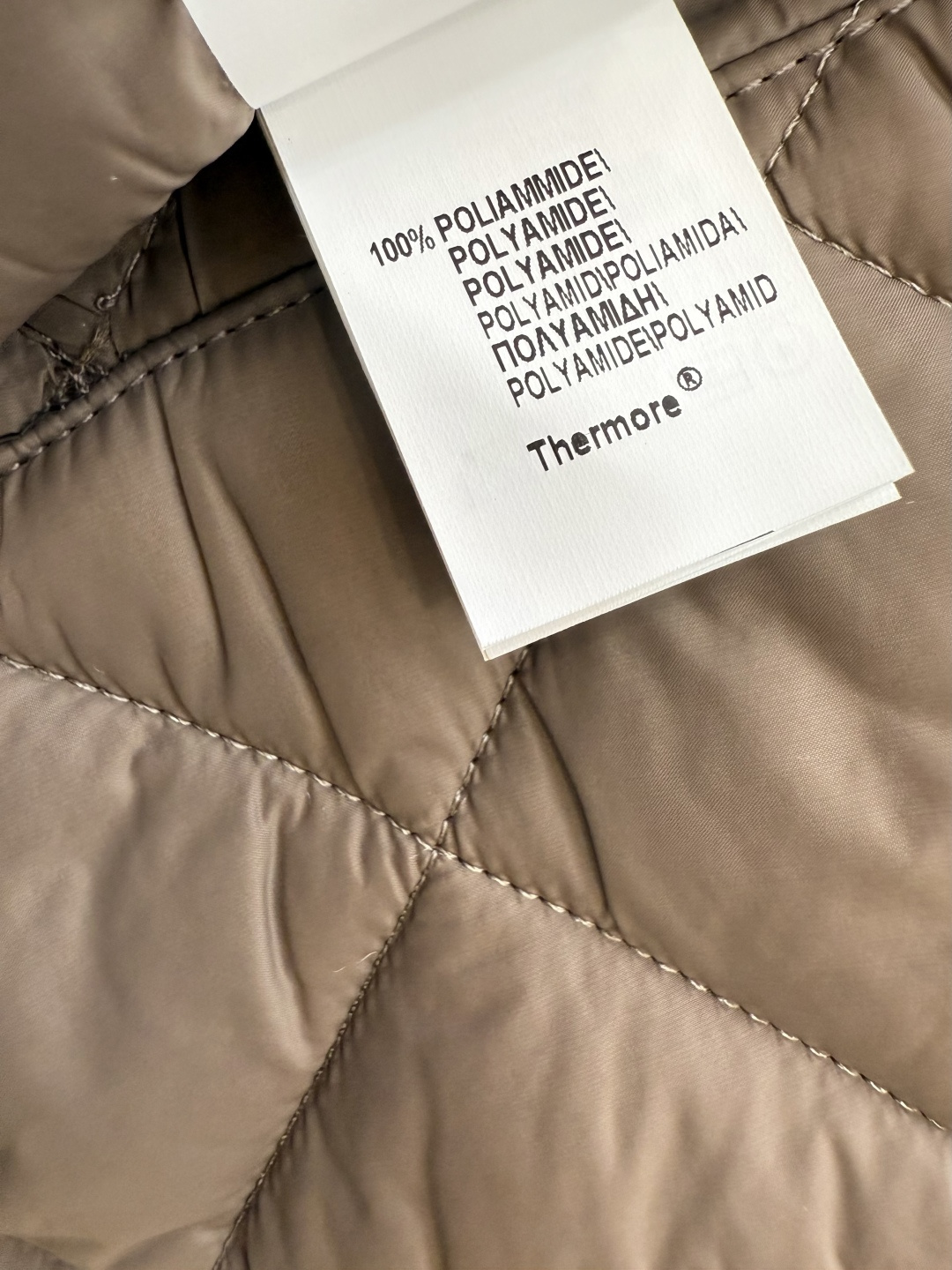 QGL029#新款马甲⚠️💕BC 菱形格 链条装饰 带帽 棉马甲背心 白色 杏色 咖色 SML