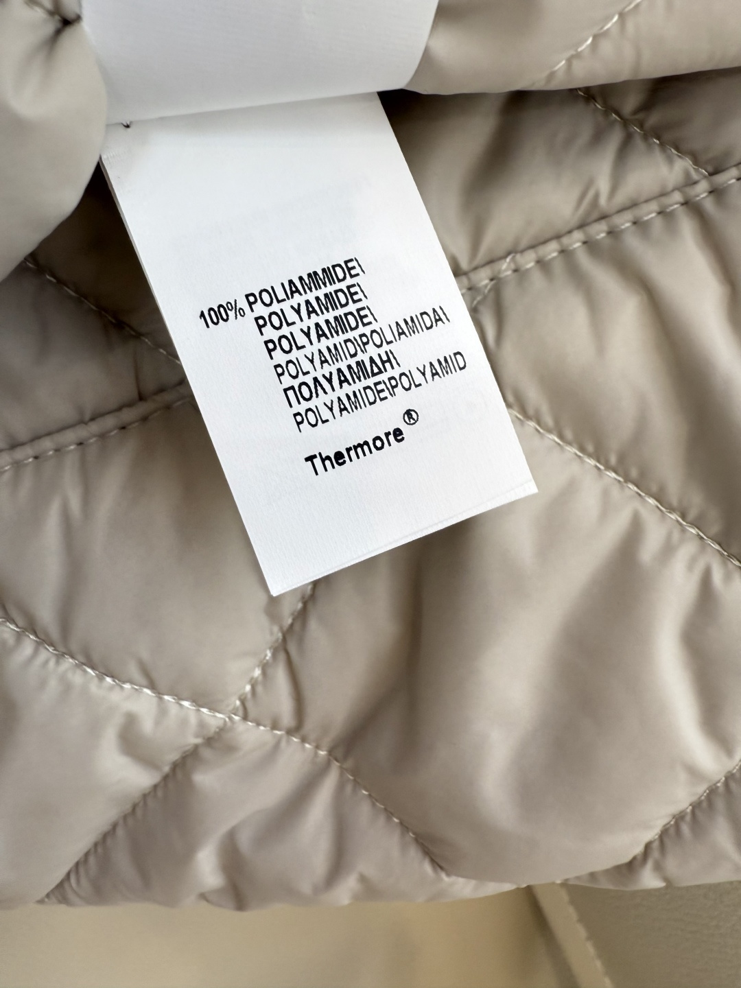 QGL029#新款马甲⚠️💕BC 菱形格 链条装饰 带帽 棉马甲背心 白色 杏色 咖色 SML