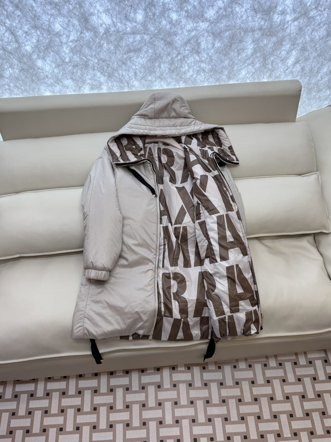 M692#新款驼绒服⚠️💕Max拉链款 48% 骆驼绒 4%桑蚕丝 进口面料 骆驼绒棉服 中长款 两面穿