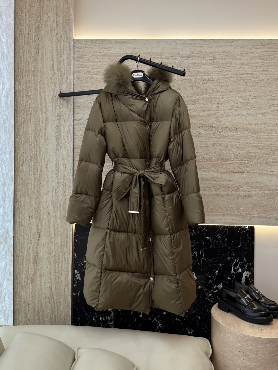 AH719##新款羽绒服⚠️💕Max mara 超大狐狸毛领 超长款90% 白鹅绒 羽绒服 咖色 灰色 