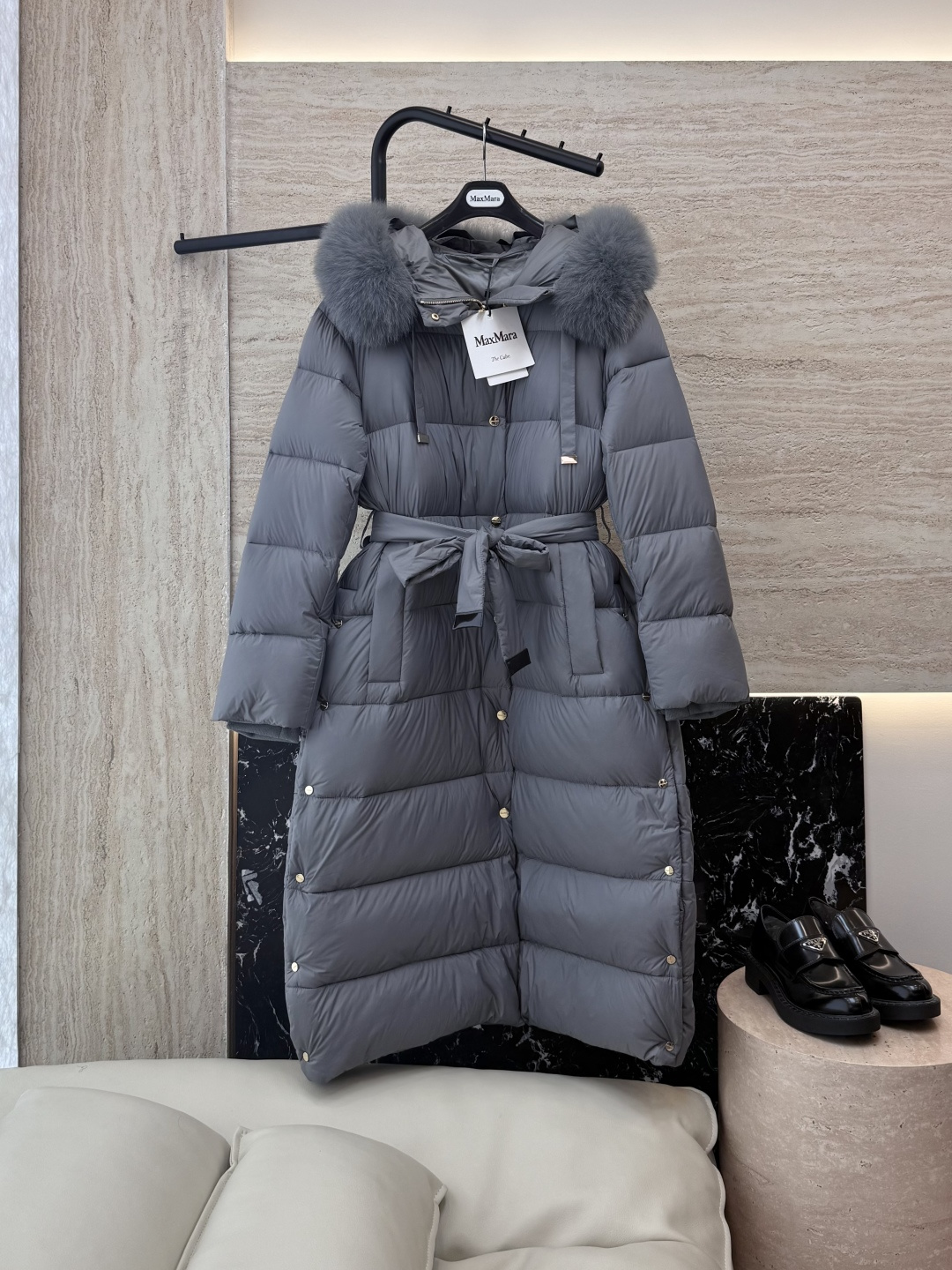 NO:534082,With dust bag M8528# new down jacket Max mara 90 white goose down jacket Coffee black gray SMLXL (no hair collar-100), down jacket, alexander wang19860909配防尘袋M8528#新款羽绒服 Max mara 90白鹅绒 超长款 羽绒服 咖色 黑色 灰色 SMLXL（不要毛领-100）,,down jacket,alexander wang,Women's clothing