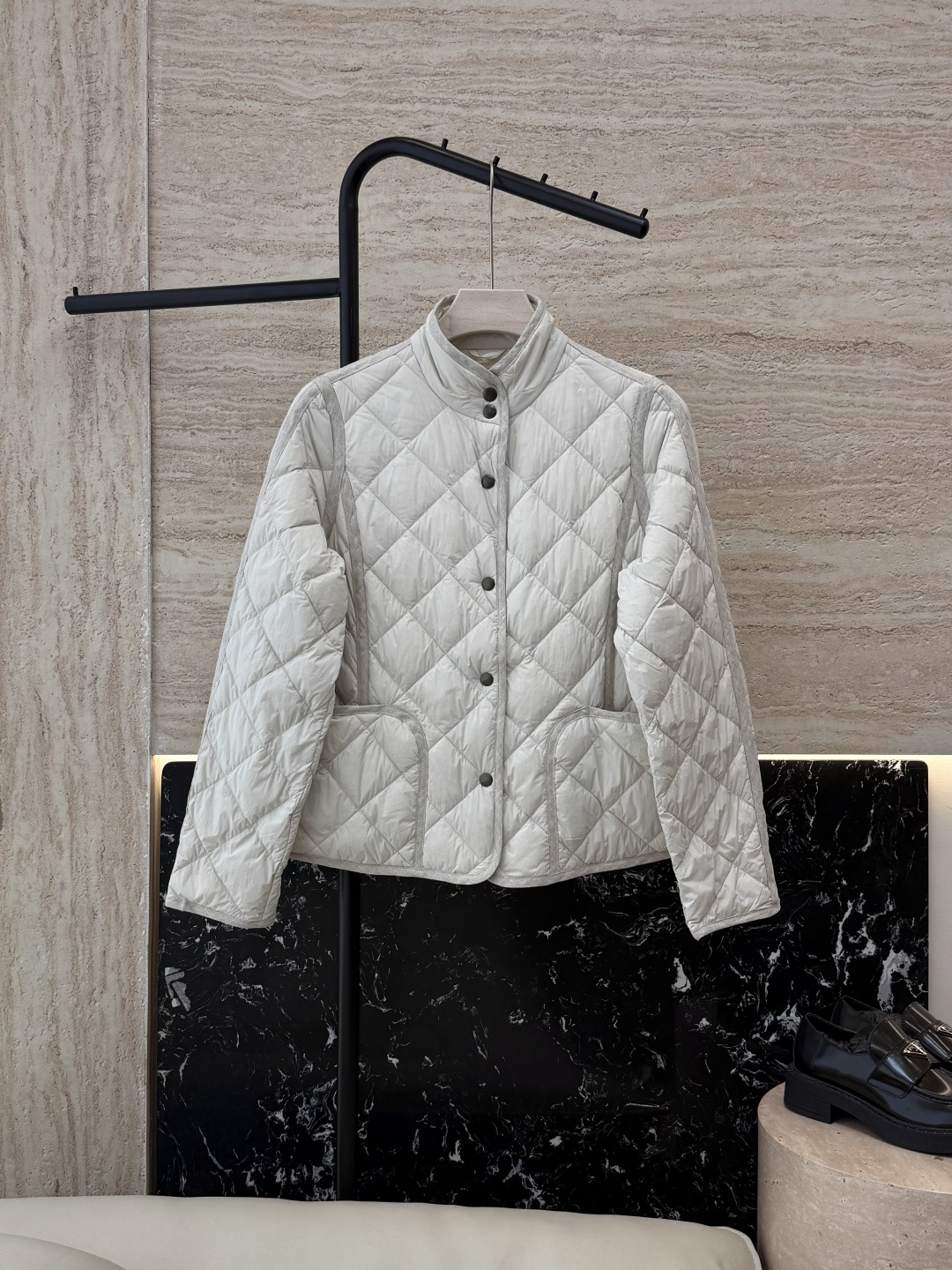 NO:534738,With dust bag XY2502# new down jacket LR Lauren No standard diamond lattice thin 90 white goose down jacket Blue brown off-white SMLXL, down jacket, alexander wang19860909配防尘袋XY2502#新款羽绒服 LR 劳夫劳伦 无标款 菱形格 轻薄款 90 白鹅绒 长袖羽绒服 蓝色 咖色 米白色 SMLXL,,down jacket,alexander wang,Women's clothing