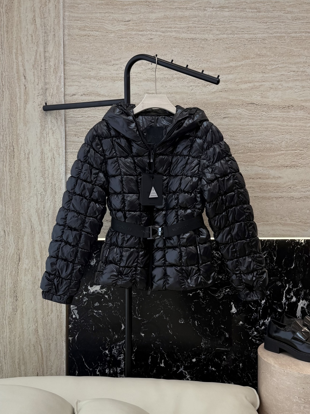 NO:534727,New down jacket with dust bag MN5023# Mon masked running volume 90 white goose down jacket Small plaid long sleeve slim down jacket Black Purple 0/1/2 size, Moncler, down jacket, alexander wang19860909配防尘袋MN5023#新款羽绒服 Mon蒙口 跑量款 90 白鹅绒 小格子 长袖 修身羽绒服 黑色 紫色 0/1/2码,,Moncler,down jacket,alexander wang,Women's clothing