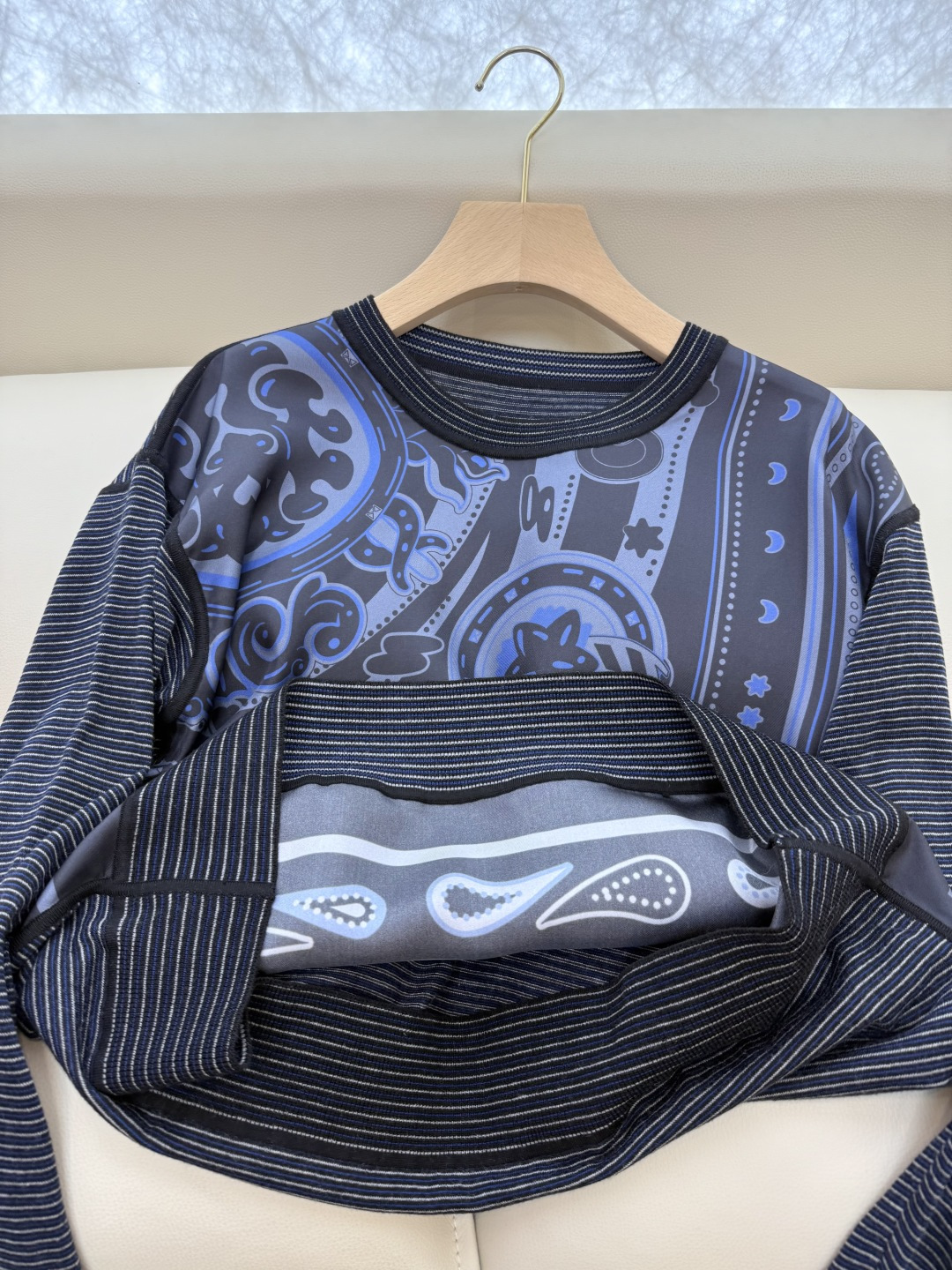 H32583#新款羊毛针织💕H家爱马仕 真丝印花拼接 羊毛针织衫 藏青色 杏色 S-X XL