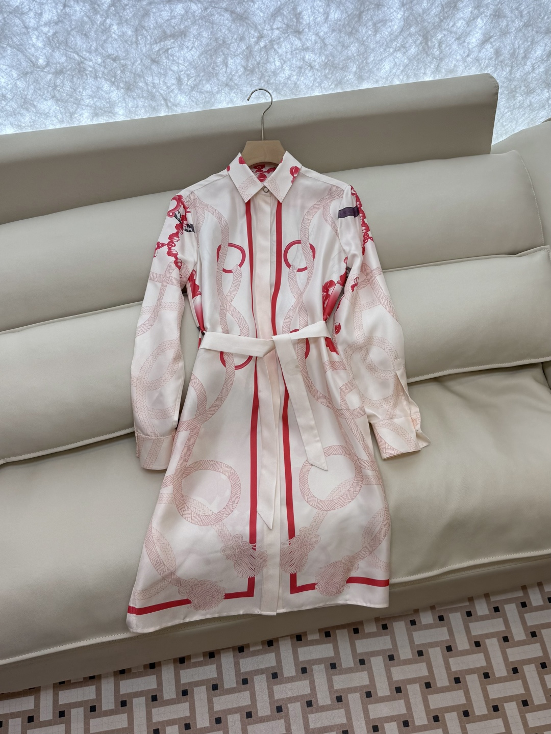 H32584#新款连衣裙💕H家 定位印花100% 真丝长袖 长款连衣裙 黑色 粉色 S-X L