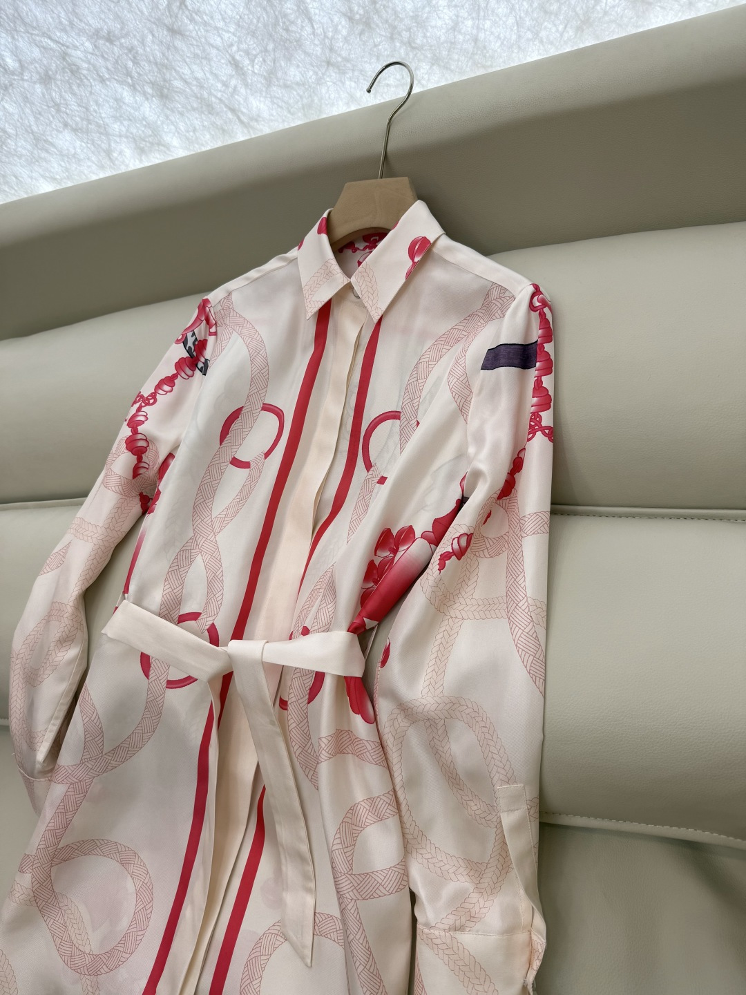 H32584#新款连衣裙💕H家 定位印花100% 真丝长袖 长款连衣裙 黑色 粉色 S-X L