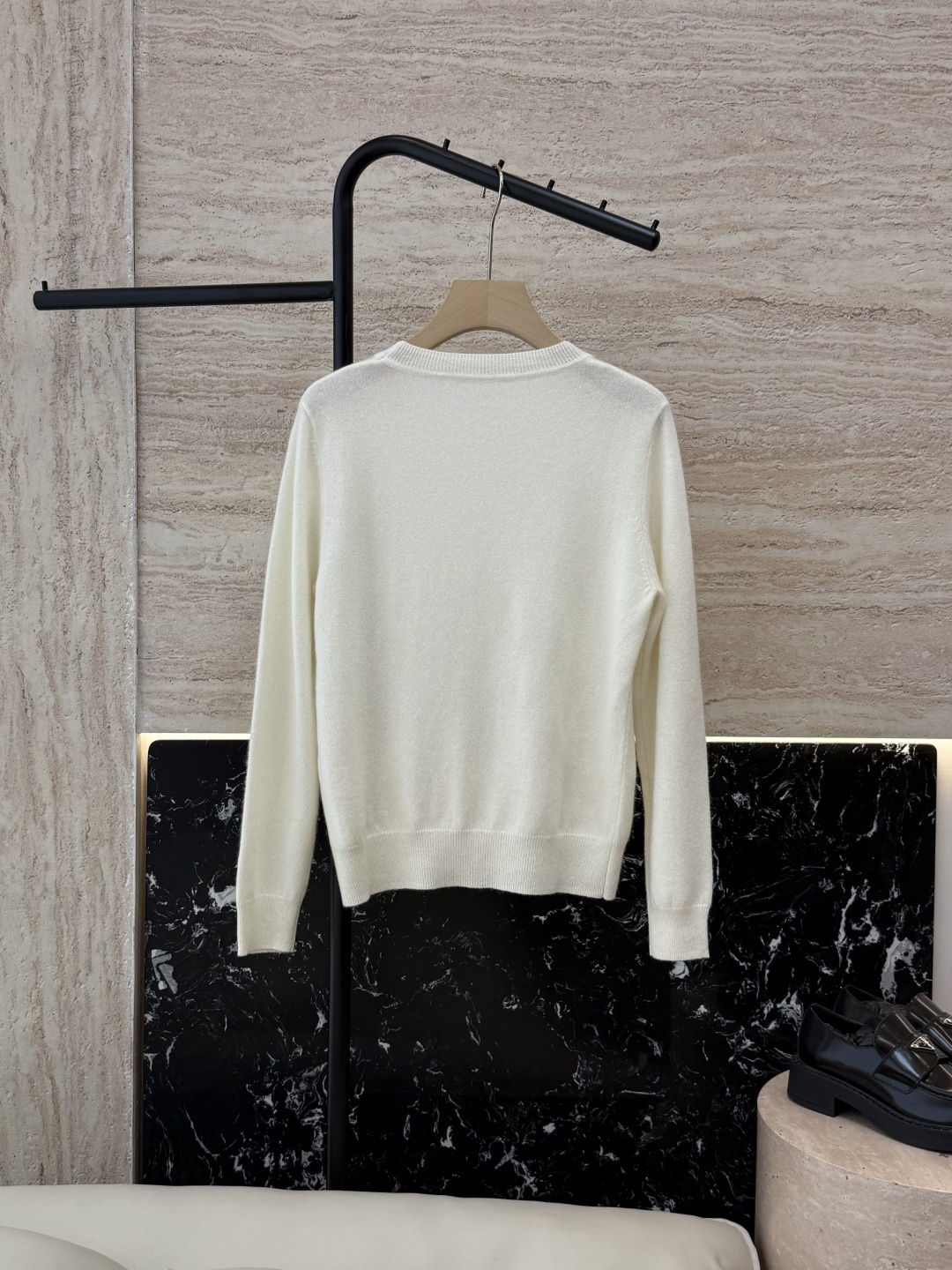 H32579#新款羊毛针织💕H家 爱马仕 绣花 100%羊绒 长袖 羊毛针织衫 白色 红色 咖色 S-X