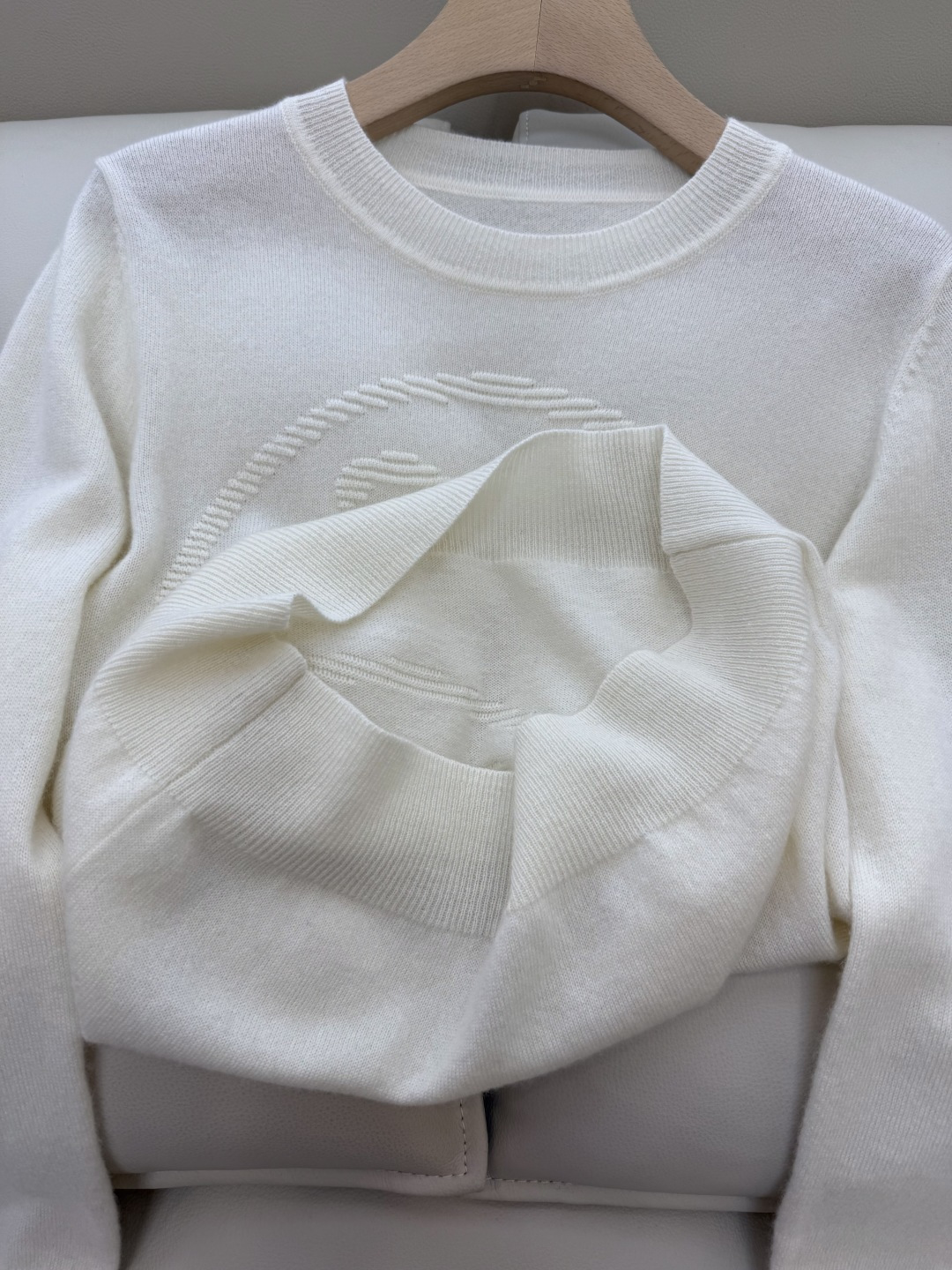 H32579#新款羊毛针织💕H家 爱马仕 绣花 100%羊绒 长袖 羊毛针织衫 白色 红色 咖色 S-X