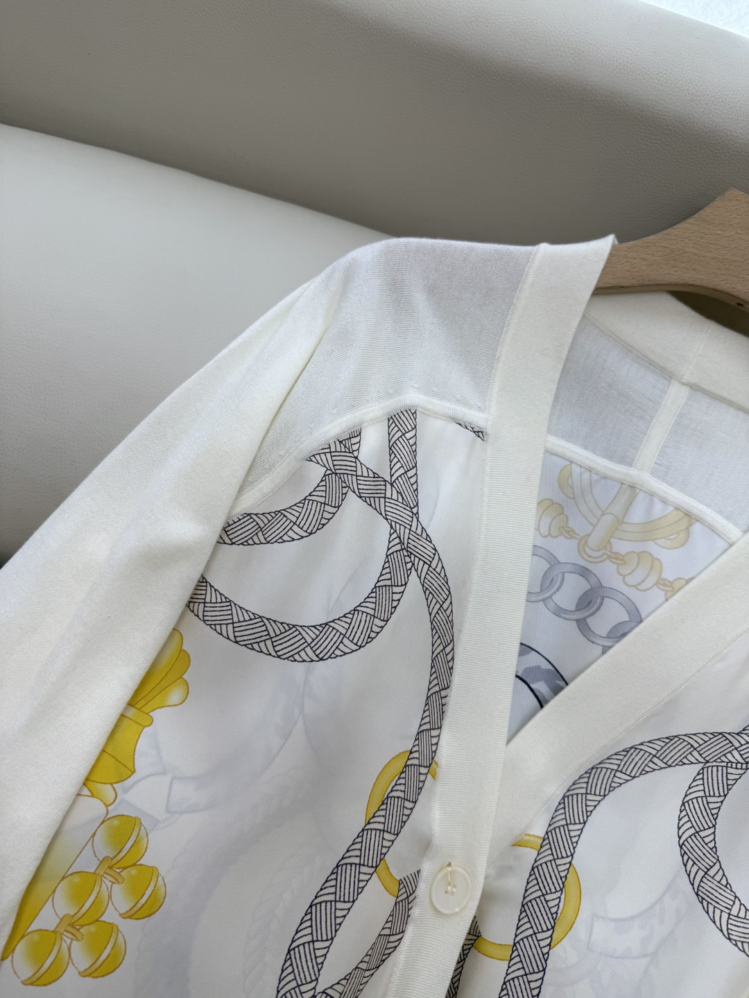 H32585#新款开衫💕H家 定位印花100% 真丝拼接羊毛 长袖开衫外套 米白色 黑色 粉色 S-X 