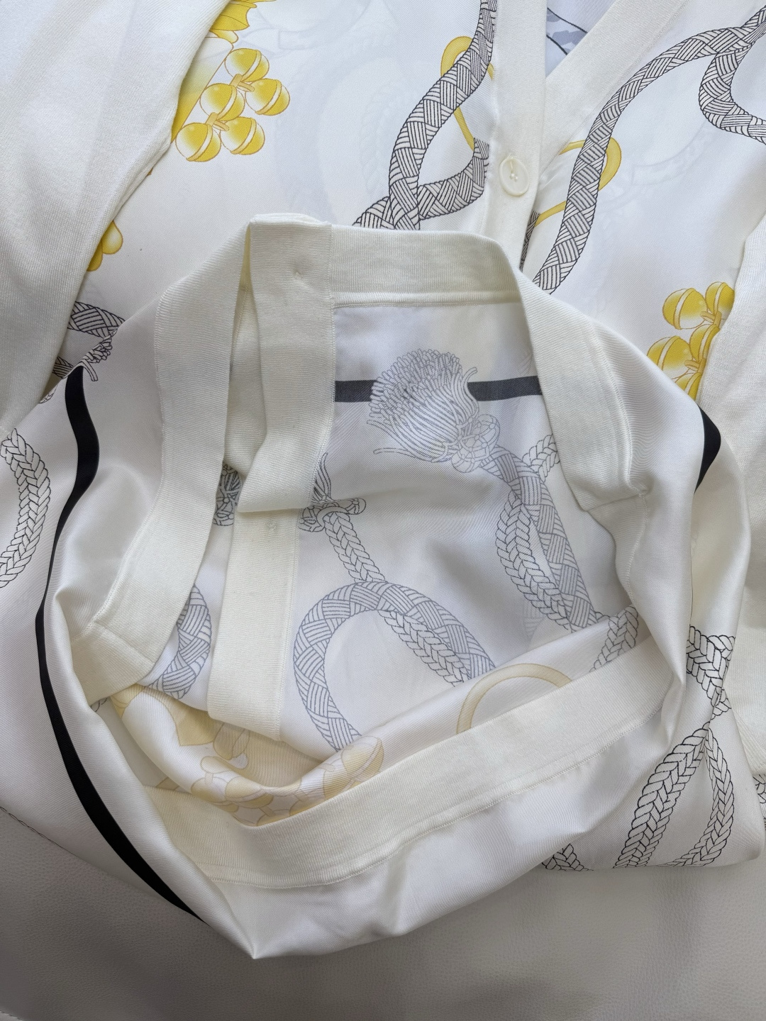 H32585#新款开衫💕H家 定位印花100% 真丝拼接羊毛 长袖开衫外套 米白色 黑色 粉色 S-X 