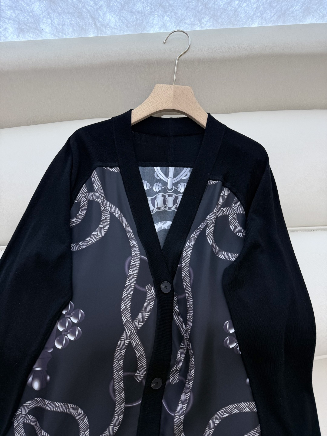 H32585#新款开衫💕H家 定位印花100% 真丝拼接羊毛 长袖开衫外套 米白色 黑色 粉色 S-X 