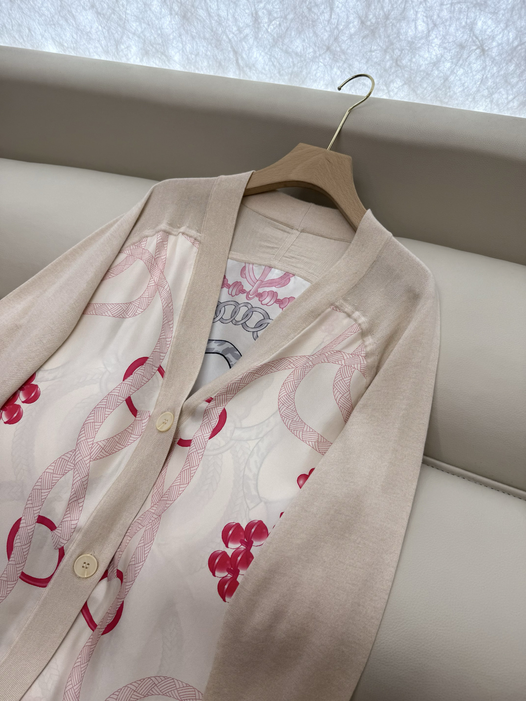 H32585#新款开衫💕H家 定位印花100% 真丝拼接羊毛 长袖开衫外套 米白色 黑色 粉色 S-X 