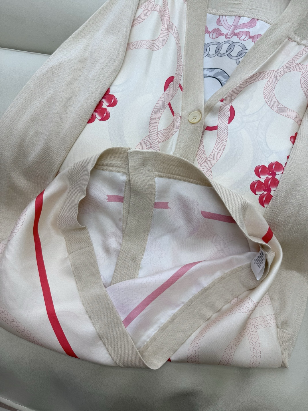 H32585#新款开衫💕H家 定位印花100% 真丝拼接羊毛 长袖开衫外套 米白色 黑色 粉色 S-X 