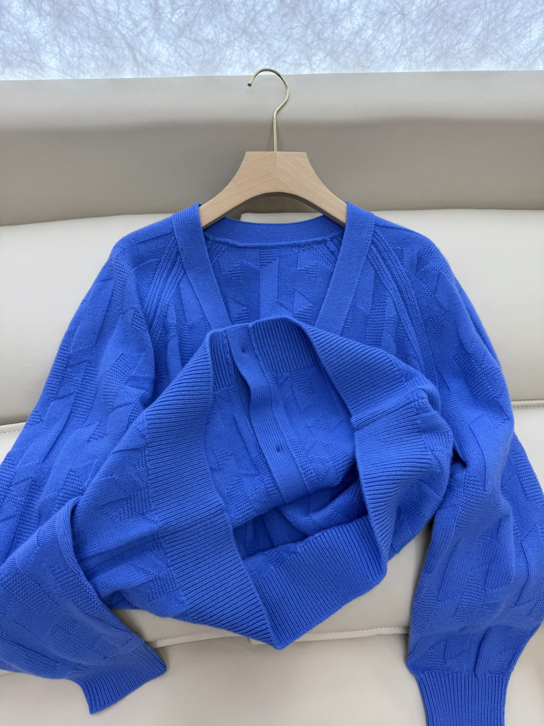 H32577#新款羊毛针织💕H家 爱马仕 100% 羊毛 开衫外套 羊毛针织衫 蓝色 白色 咖色 S-X