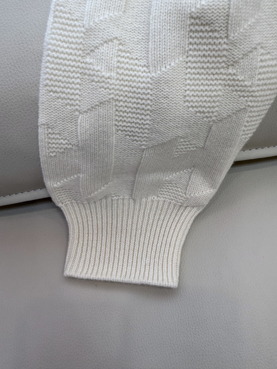 H32577#新款羊毛针织💕H家 爱马仕 100% 羊毛 开衫外套 羊毛针织衫 蓝色 白色 咖色 S-X