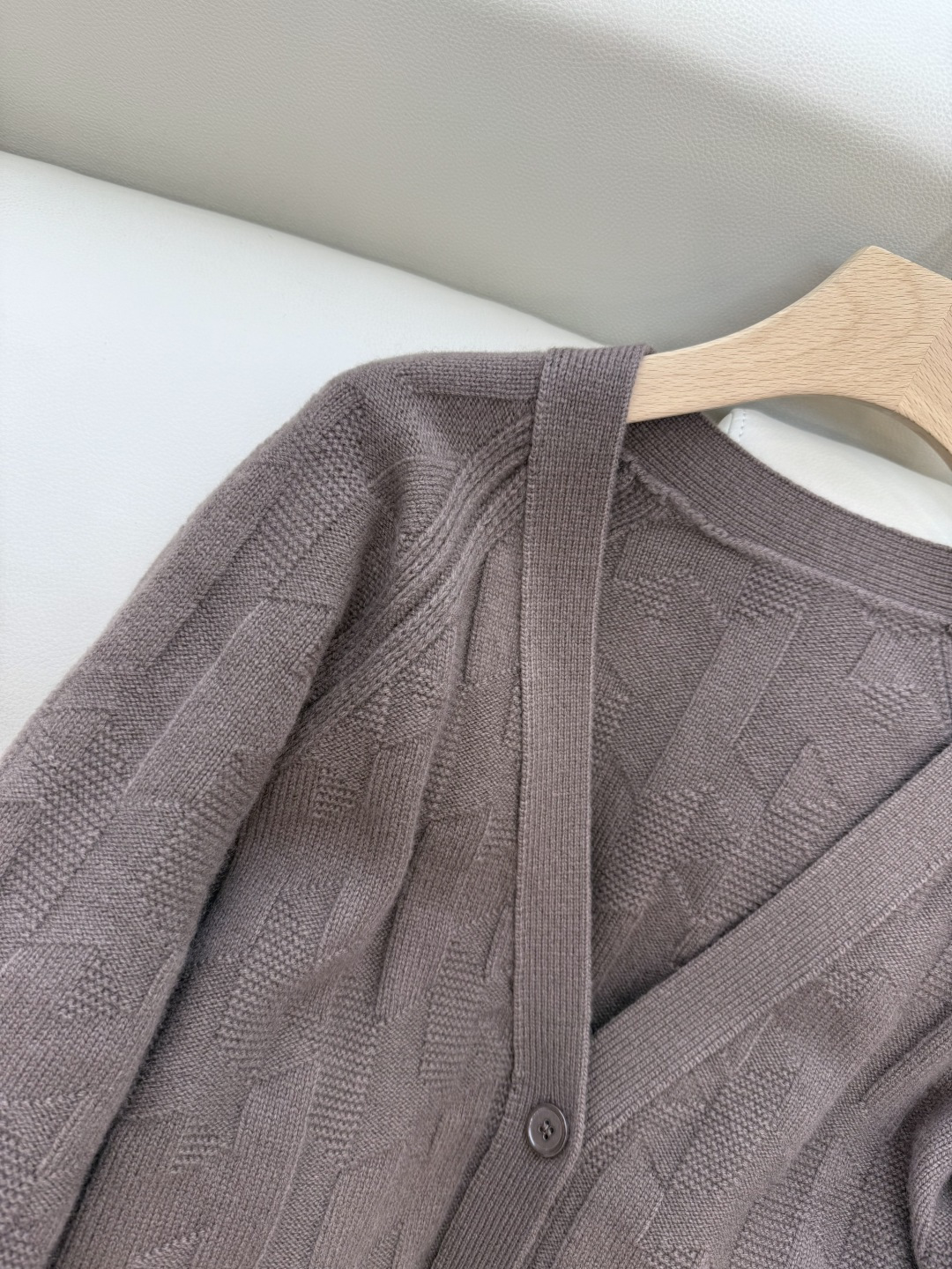 H32577#新款羊毛针织💕H家 爱马仕 100% 羊毛 开衫外套 羊毛针织衫 蓝色 白色 咖色 S-X