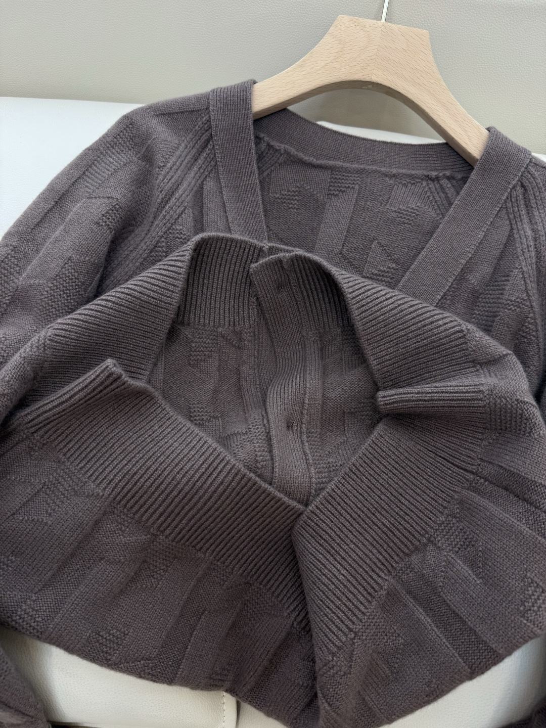 H32577#新款羊毛针织💕H家 爱马仕 100% 羊毛 开衫外套 羊毛针织衫 蓝色 白色 咖色 S-X