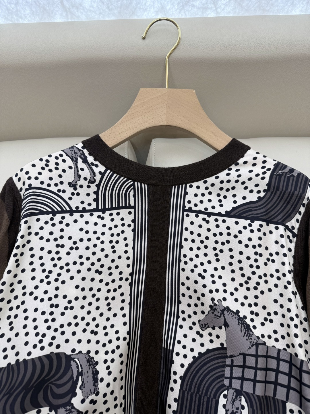 H32582#新款羊毛针织💕H家爱马仕 真丝印花拼接 羊毛针织衫 红色 咖色 S-X XL