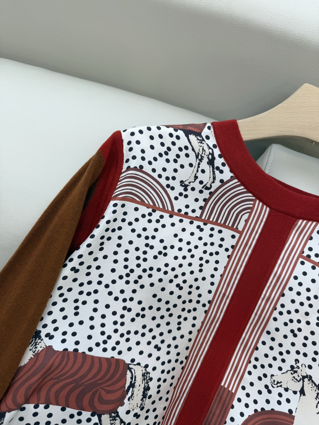 H32582#新款羊毛针织💕H家爱马仕 真丝印花拼接 羊毛针织衫 红色 咖色 S-X XL