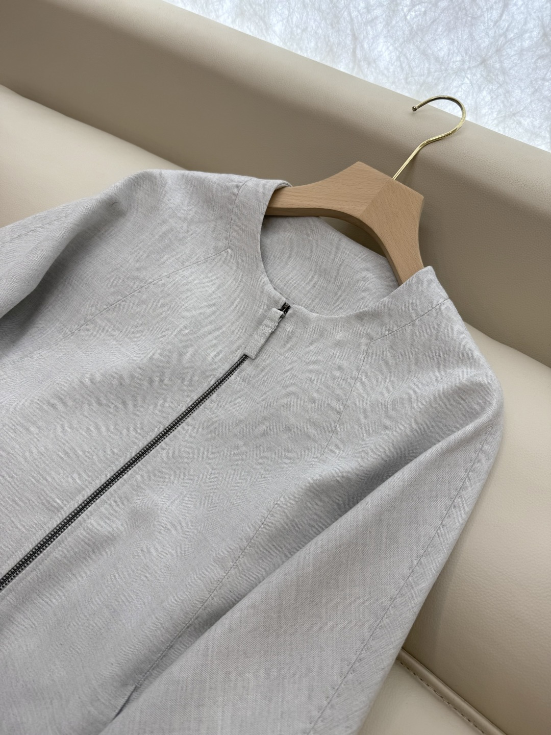 LZ25069#新款外套💕BC 10%羊毛 明线手缝 极品质 拉链款外套 浅灰色 卡其色 SML