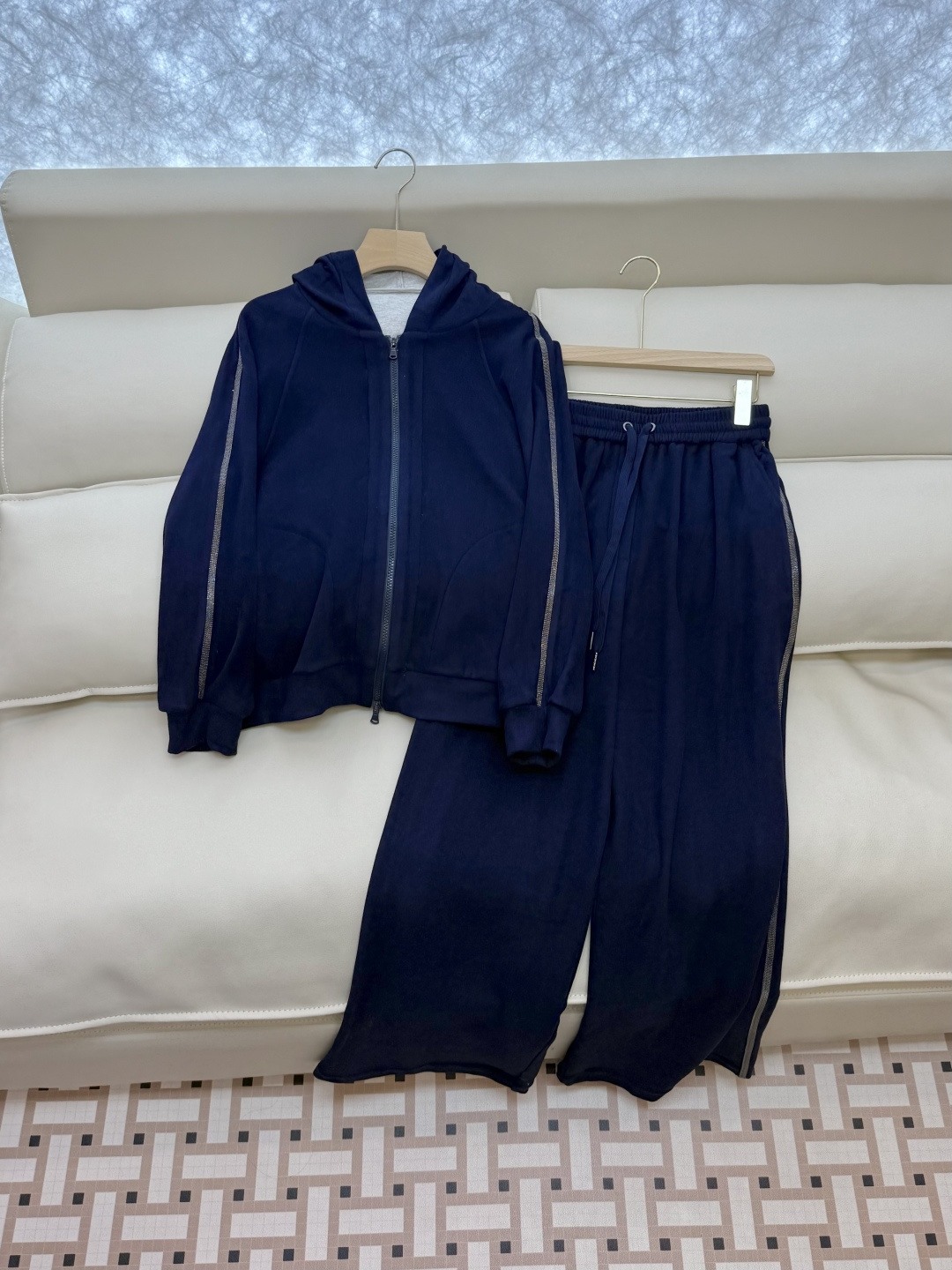 LZ25070#新款套装💕BC 拉绒款 秋冬套装 链条装饰 拉链外套➕长裤套装 SML