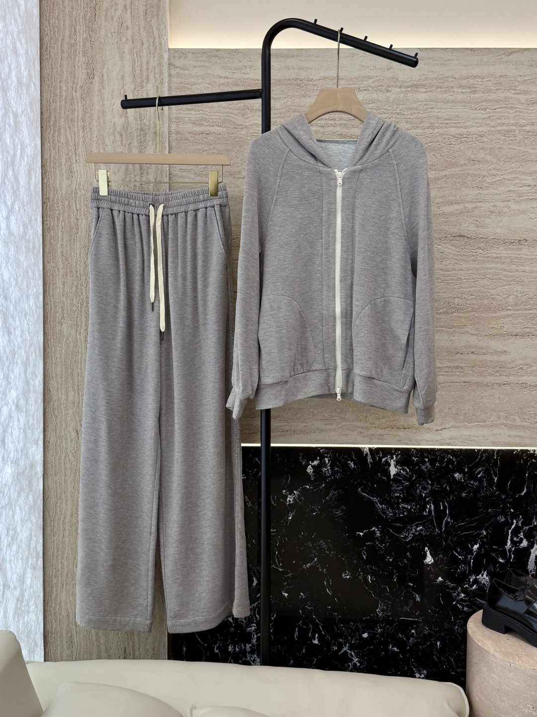 NO:544656,LZ25070# new suit P BC brushed style autumn and winter suit chain decoration Zipper jacket trousers suit Five colors SML,,jackets & coats,alexander wang19860909LZ25070#新款套装P BC 拉绒款 秋冬套装 链条装饰 拉链外套长裤套装 五色 SML,,jackets & coats,alexander wang,Women's clothing