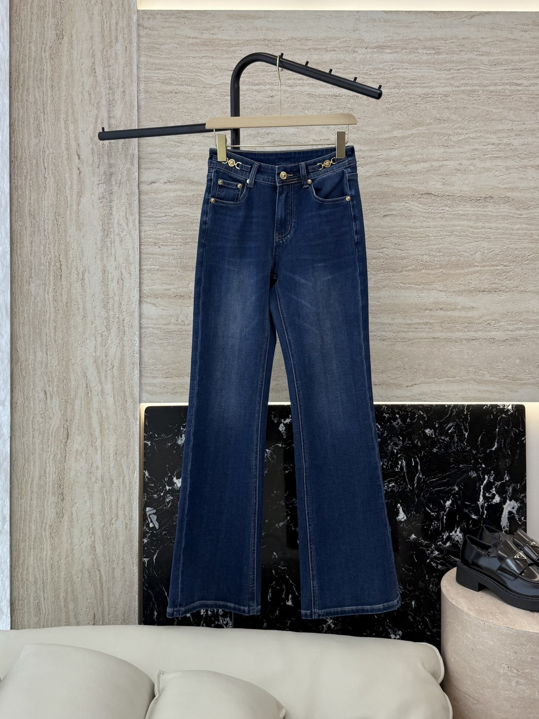 NO:544692,CX0151# new style jeans P Versace Gold hardware denim cotton slimming jeans white blue size 26-30, versace, jeans, alexander wang19860909CX0151#新款牛仔裤P 范思哲 金色五金 牛仔棉显瘦牛仔裤 白色 蓝色 26-30码,,versace,jeans,alexander wang,Women's clothing