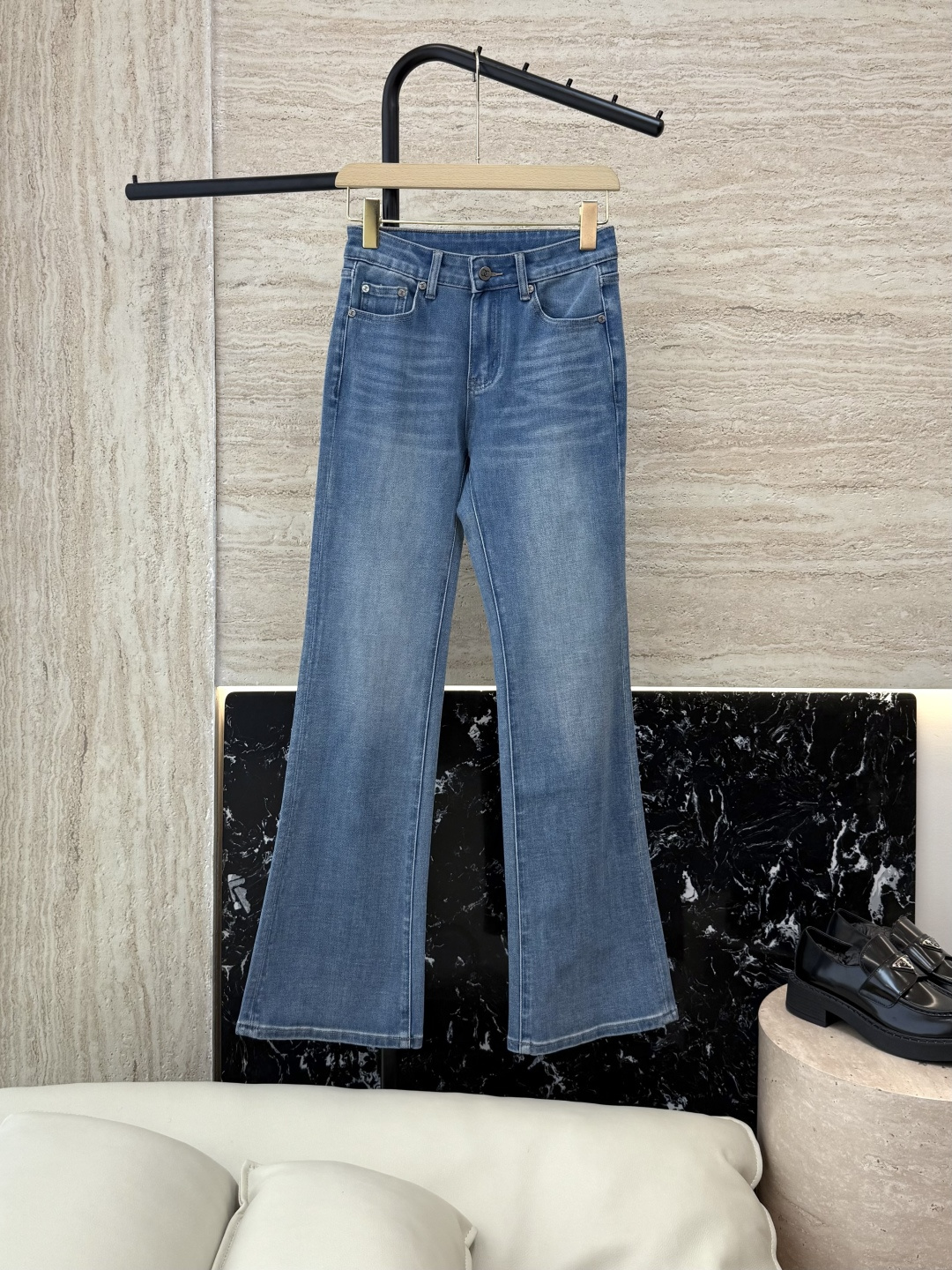 NO:544702,CX0152# new style jeans chanel letter embroidery denim cotton slim jeans blue size 26-30, chanel, jeans, alexander wang19860909CX0152#新款牛仔裤 chanel 字母绣花 牛仔棉显瘦牛仔裤 蓝色 26-30码,,chanel,jeans,alexander wang,Women's clothing