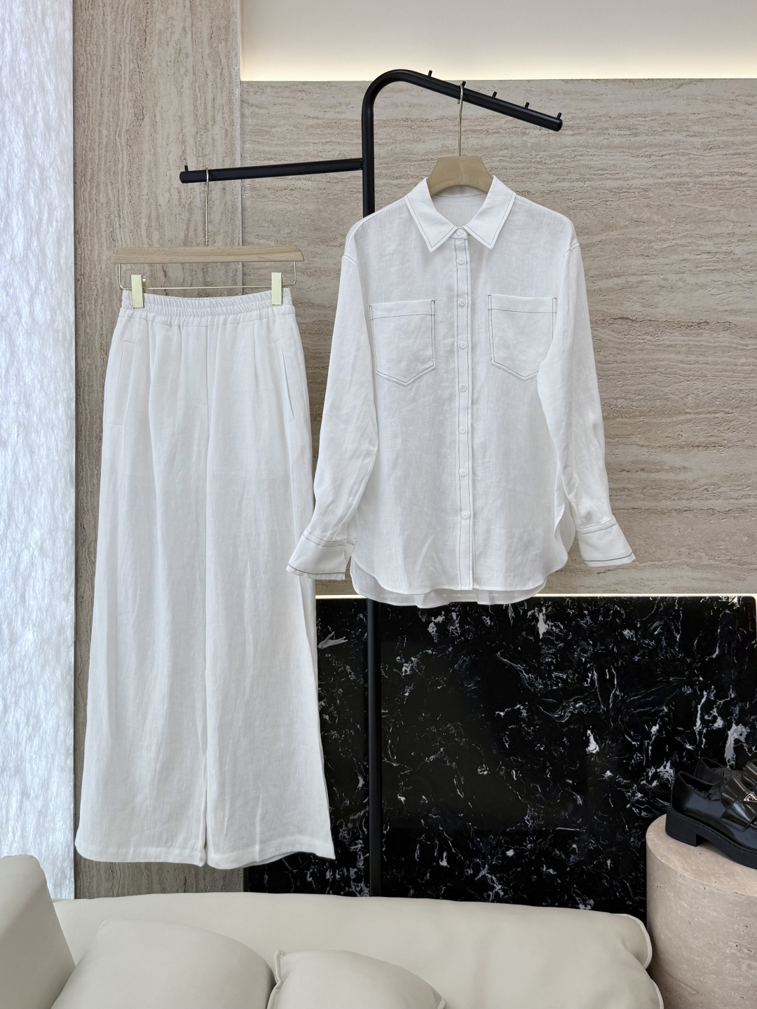 NO:545978,BS992# new suit BC open-line splicing linen long sleeve shirt trousers suit white 36/38/40/42,,shirts,alexander wang19860909BS992#新款套装 BC 明线拼接 亚麻长袖衬衫长裤套装 白色 36/38/40/42,,shirts,alexander wang,Women's clothing