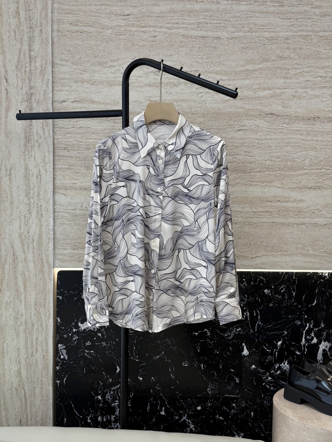 NO:545938,BS999# new shirt Zhihe 92 silk print long-sleeved shirt 36/38/40/42,,shirts,real silk,alexander wang19860909BS999#新款衬衫 之禾 92真丝印花长袖衬衫 36/38/40/42,,shirts,real silk,alexander wang,Women's clothing